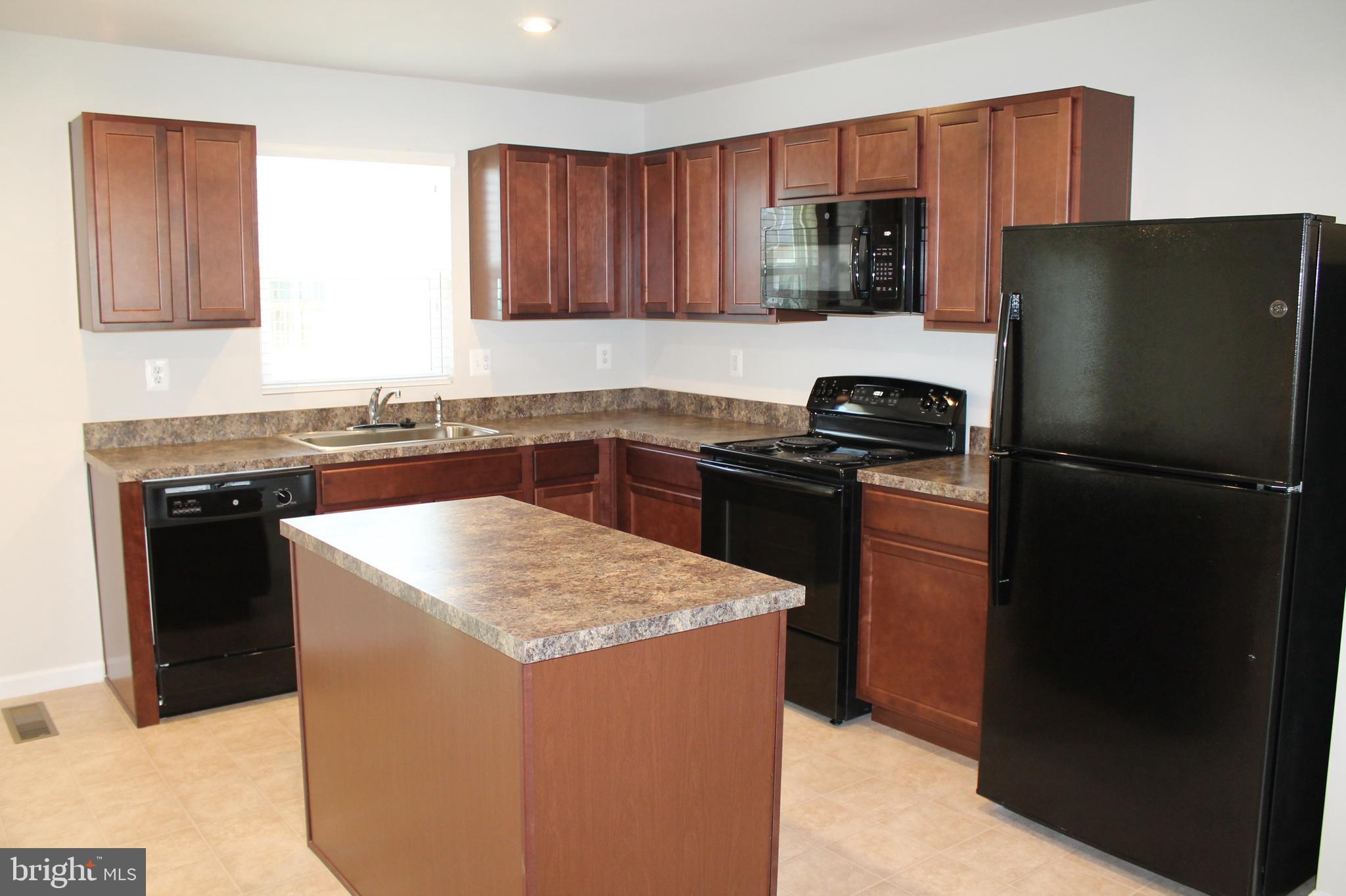 REGENTS CREST - Residential