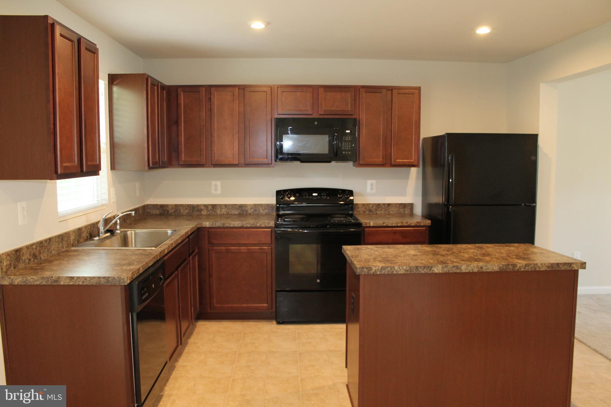 REGENTS CREST - Residential