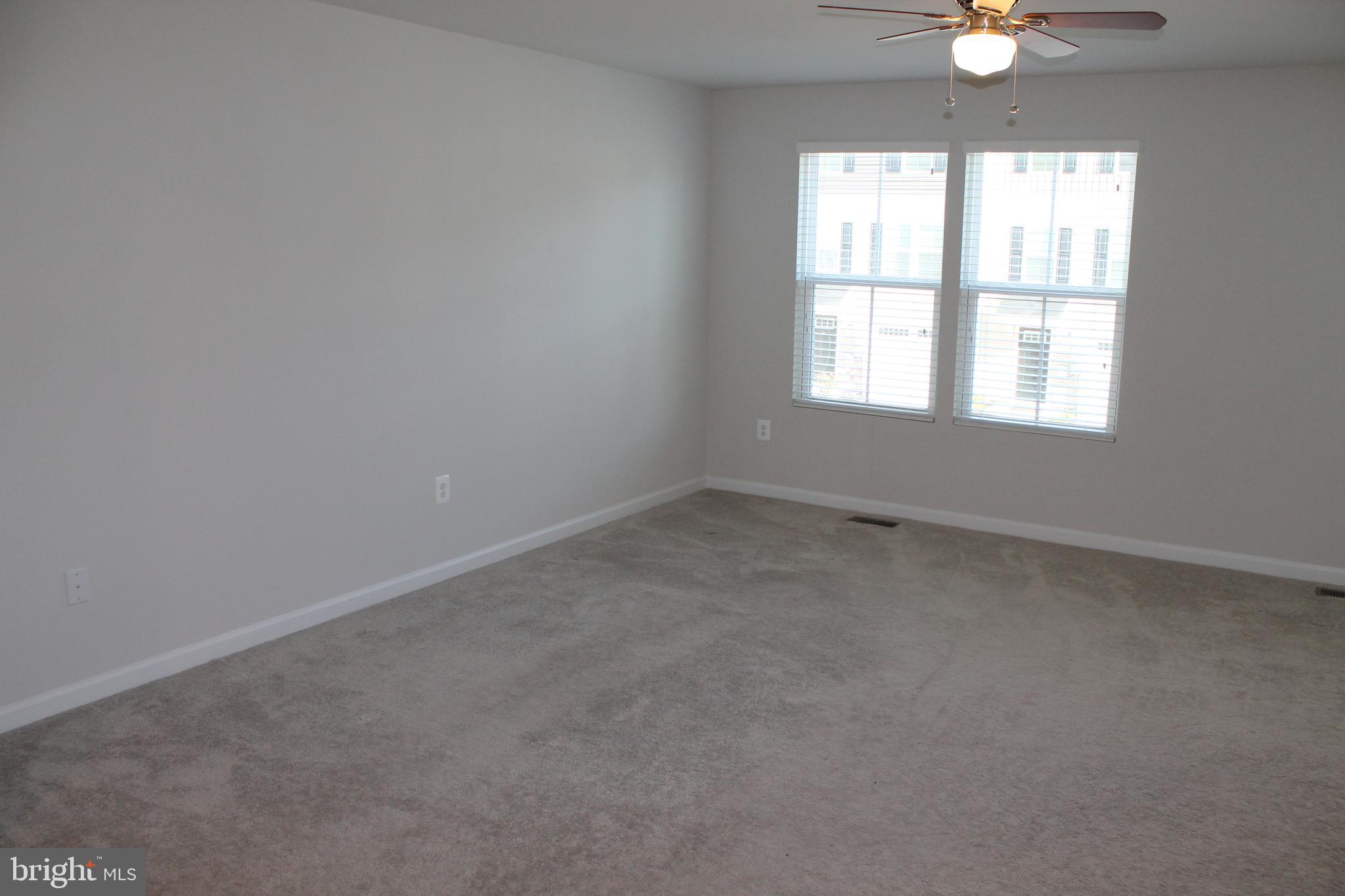 REGENTS CREST - Residential