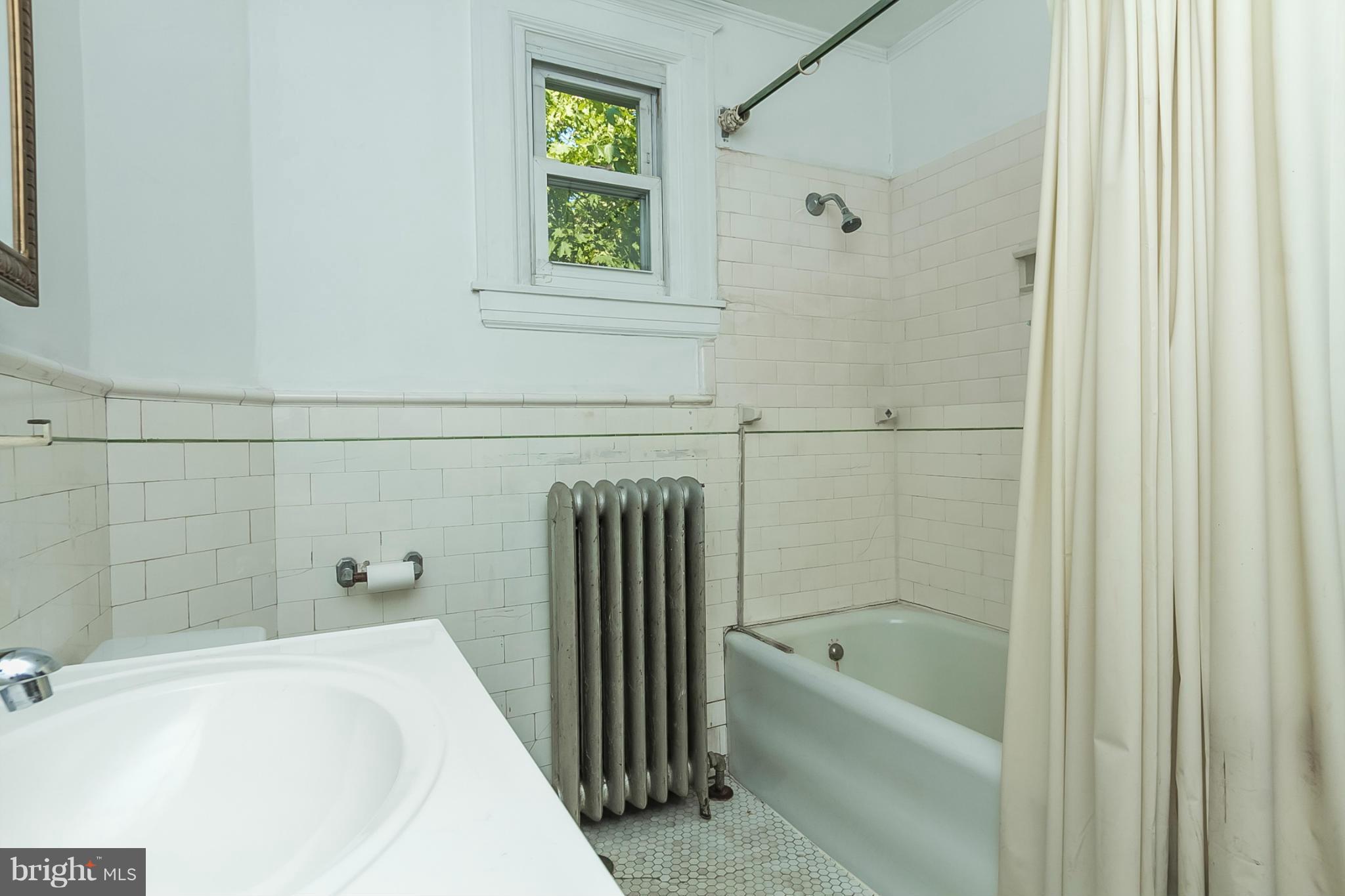 OAKENSHAWE - Residential