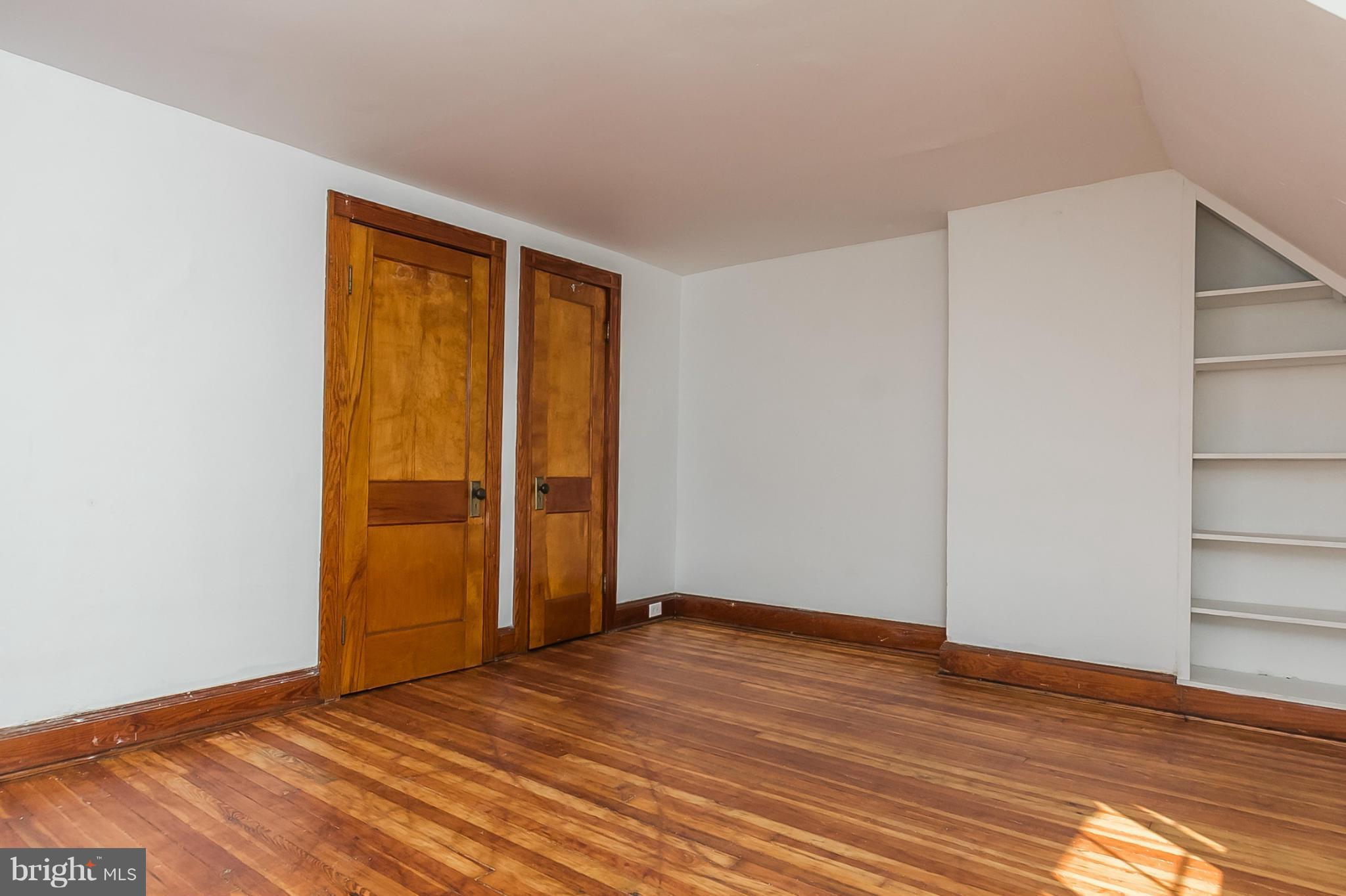 OAKENSHAWE - Residential