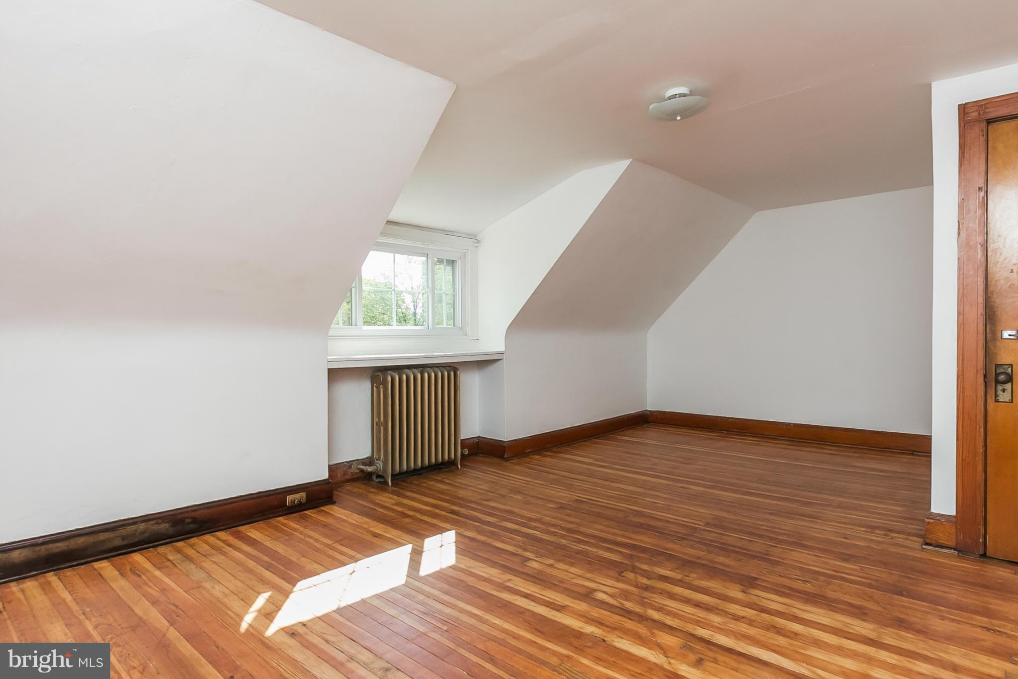 OAKENSHAWE - Residential