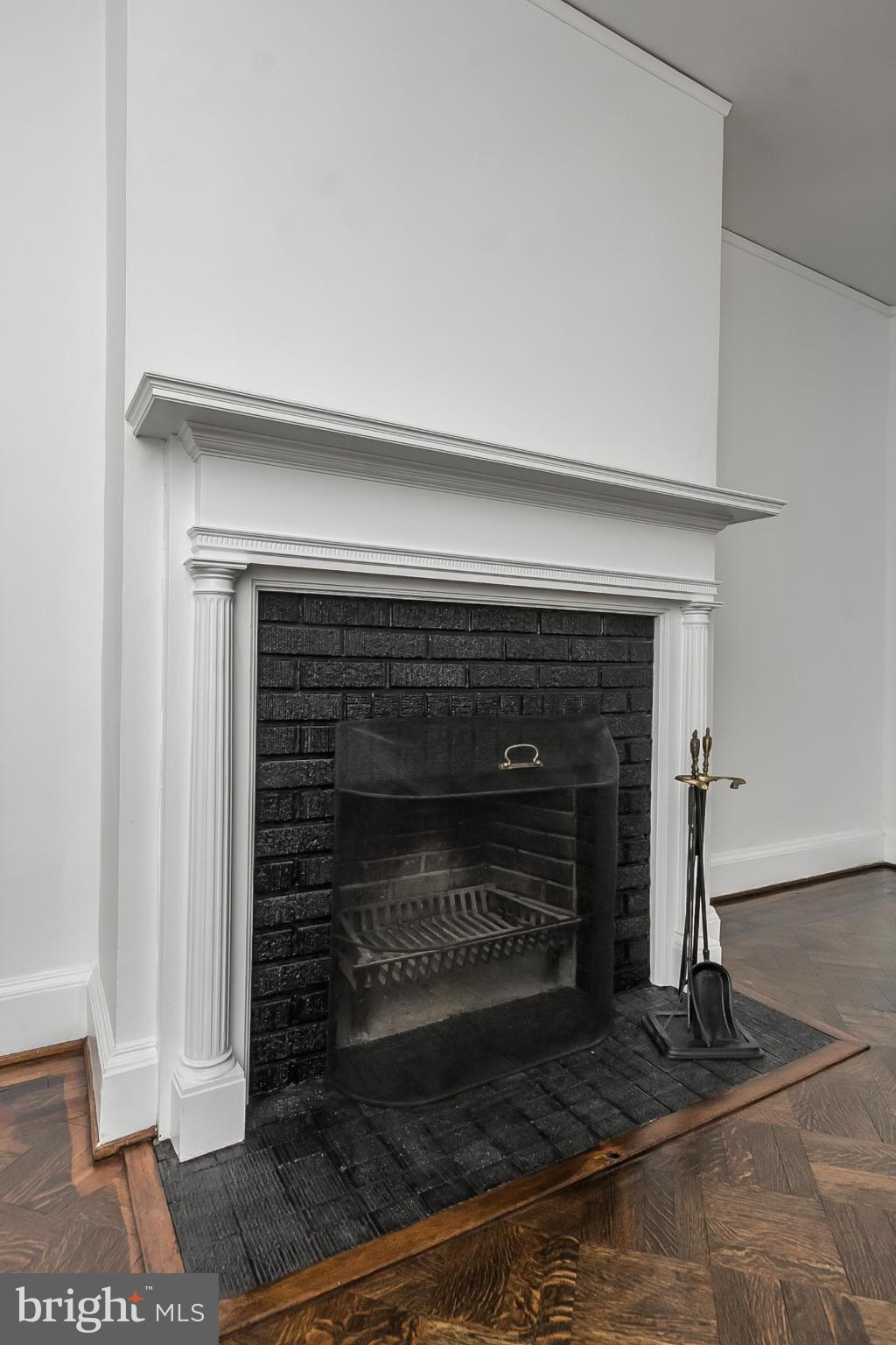 OAKENSHAWE - Residential