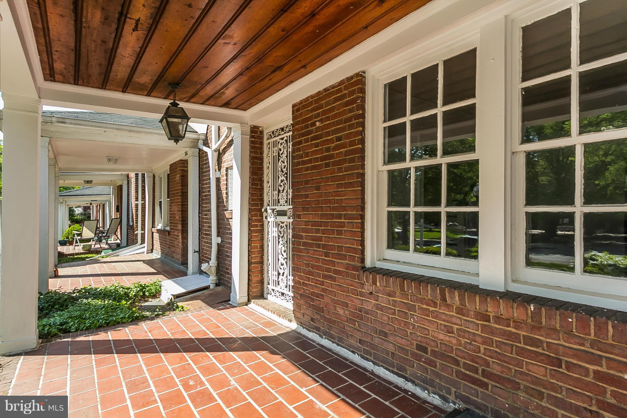 OAKENSHAWE - Residential