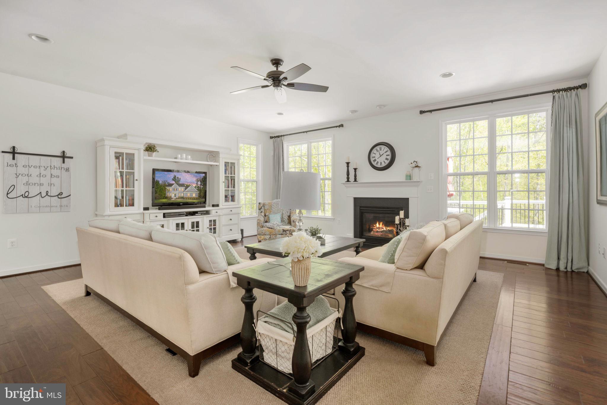 AUGUSTINE AT THE GLENS - Residential