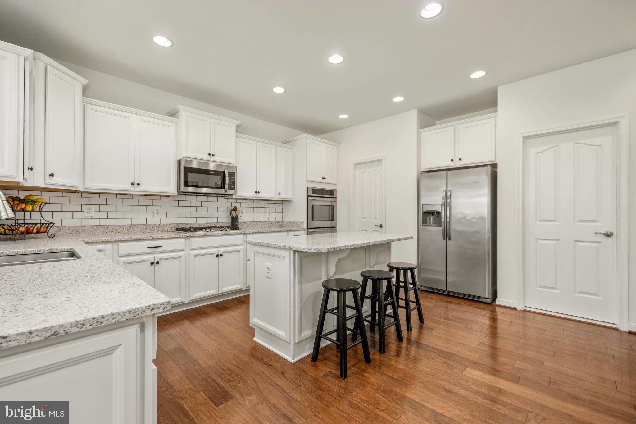 AUGUSTINE AT THE GLENS - Residential