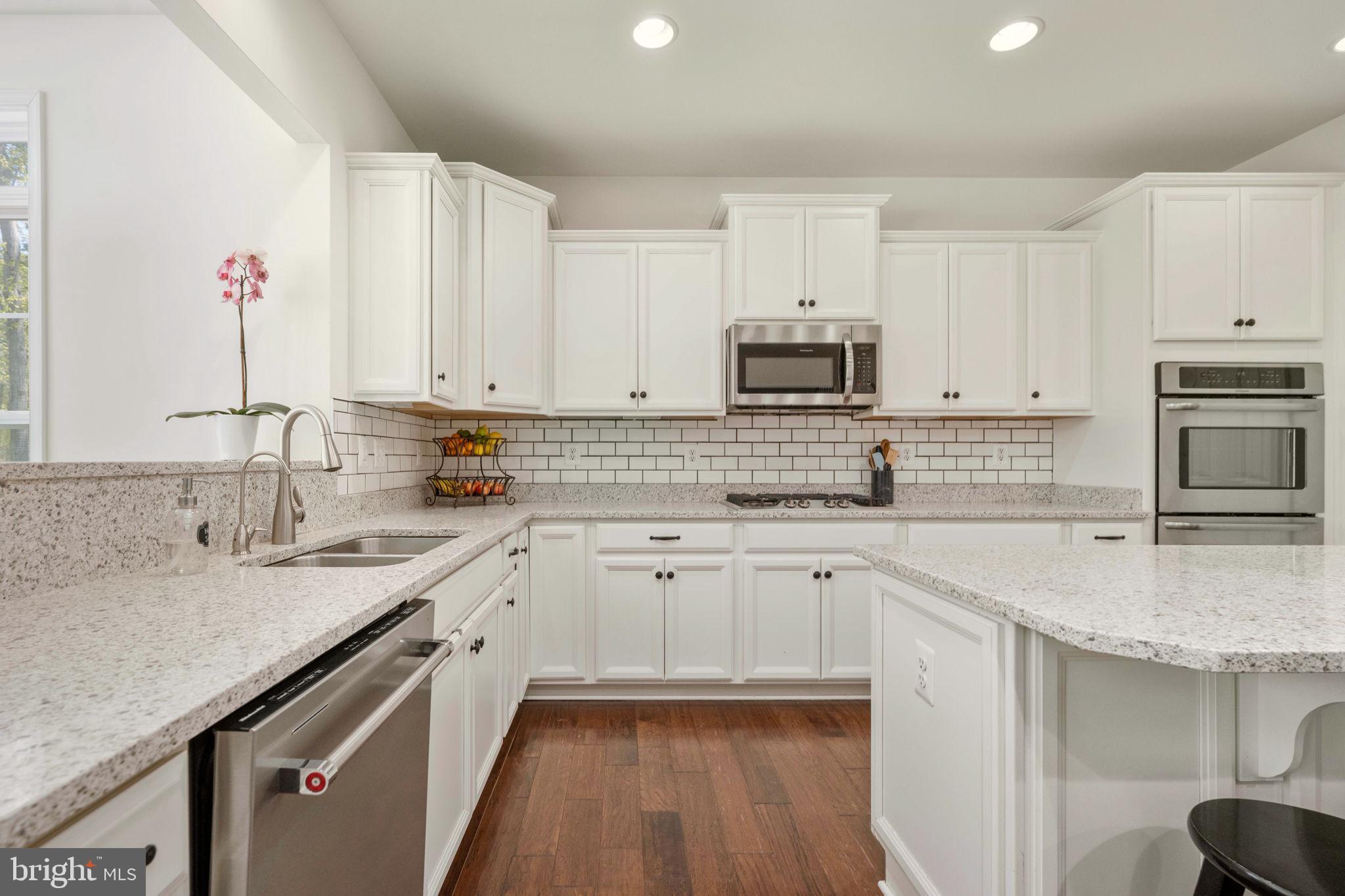 AUGUSTINE AT THE GLENS - Residential