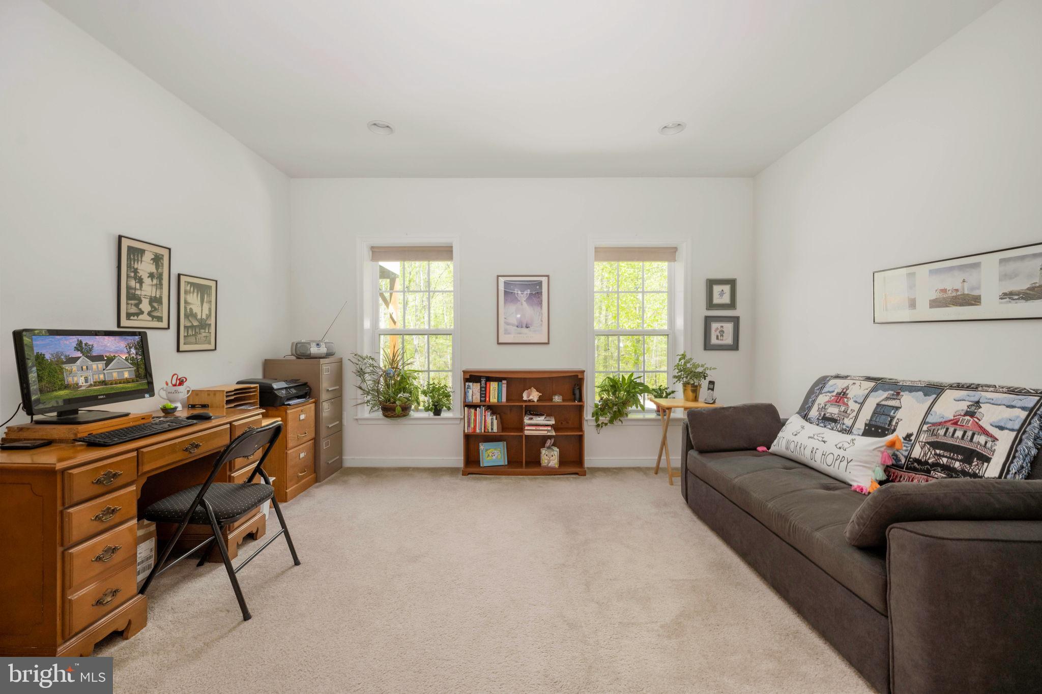 AUGUSTINE AT THE GLENS - Residential