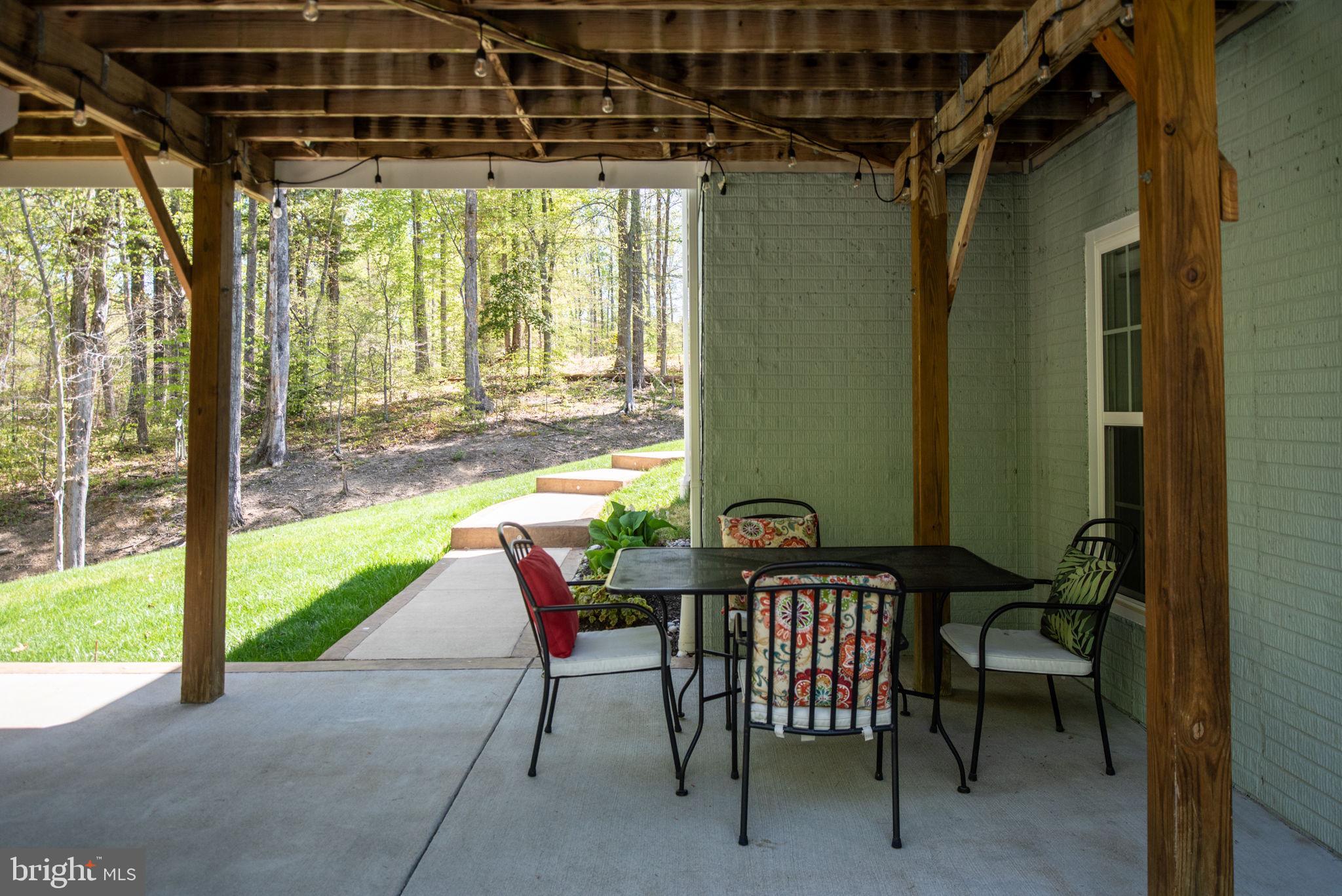 AUGUSTINE AT THE GLENS - Residential