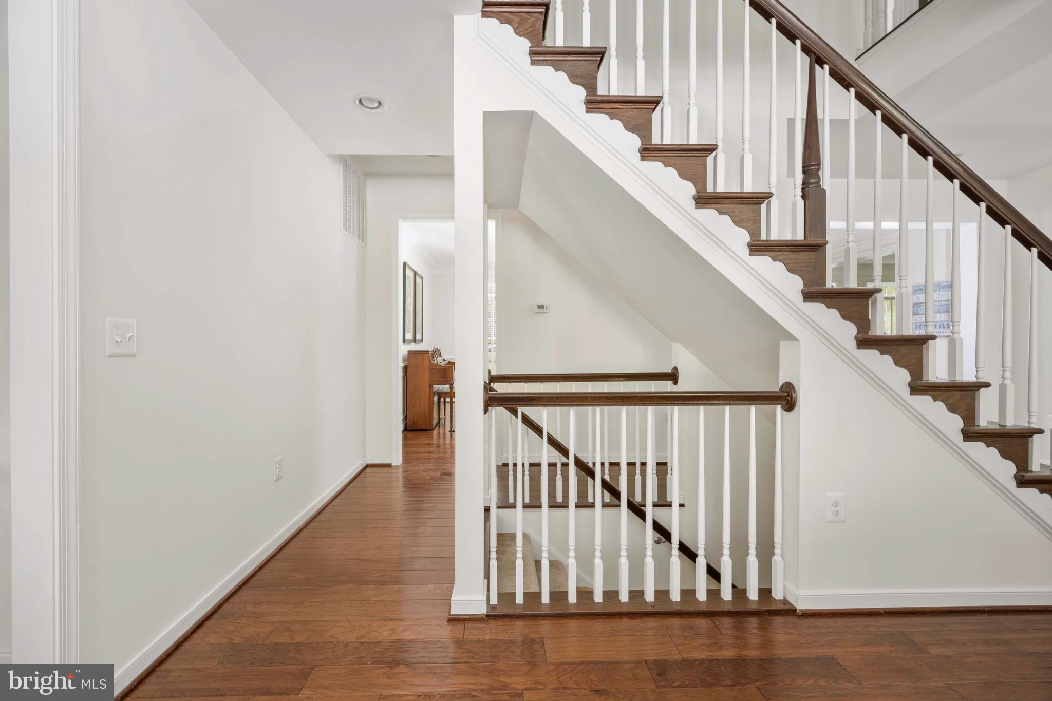 AUGUSTINE AT THE GLENS - Residential