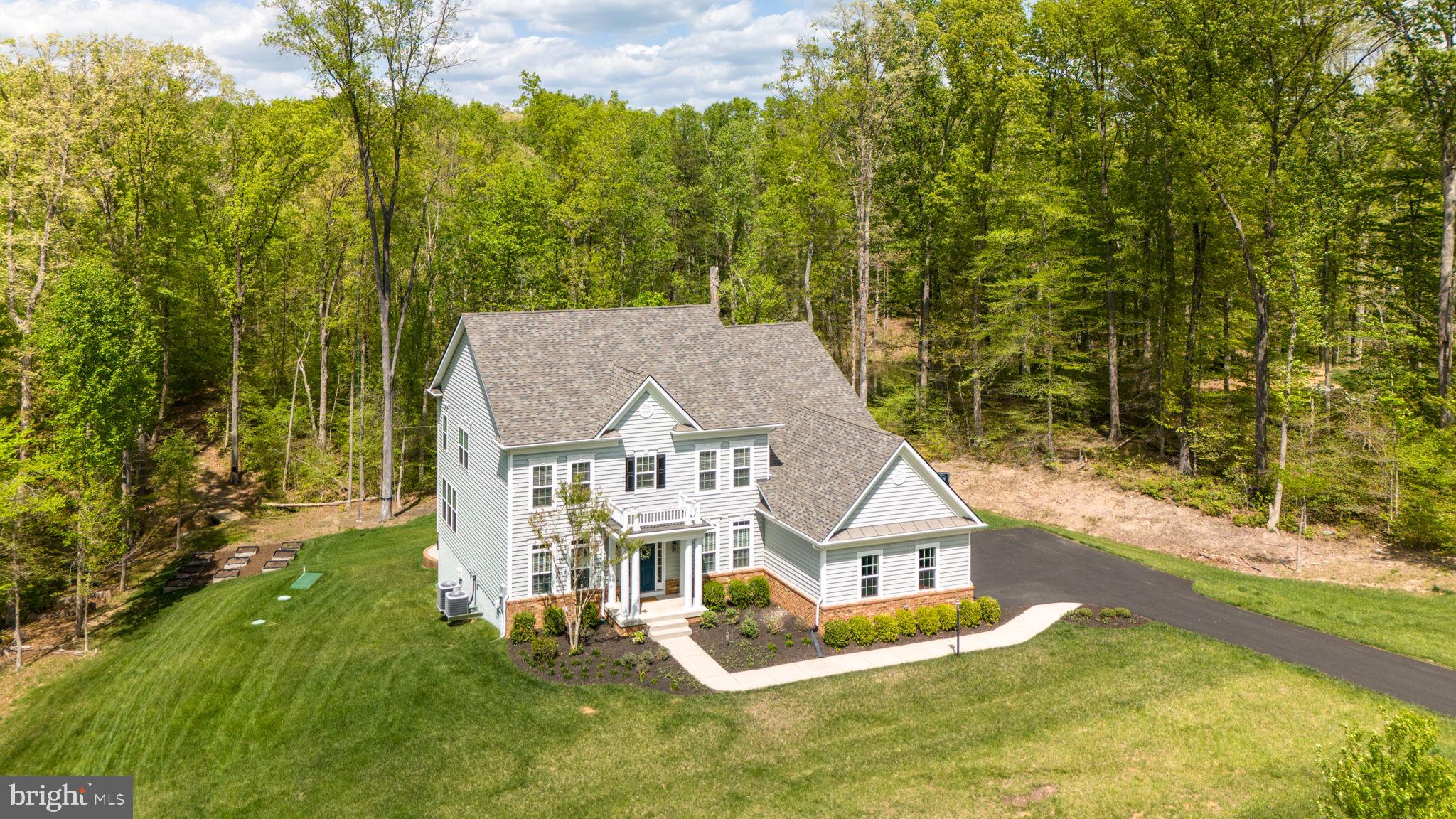 AUGUSTINE AT THE GLENS - Residential