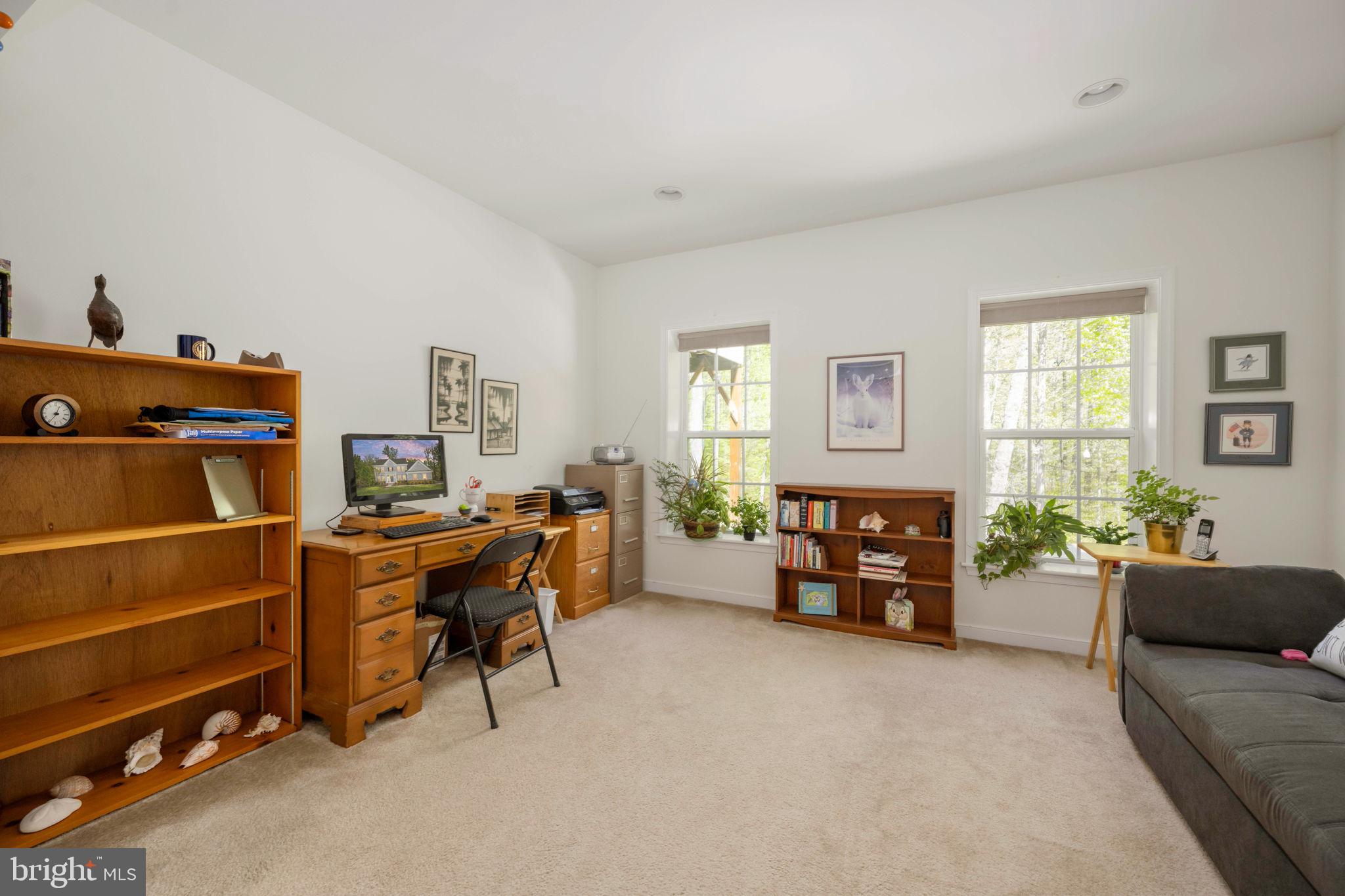 AUGUSTINE AT THE GLENS - Residential