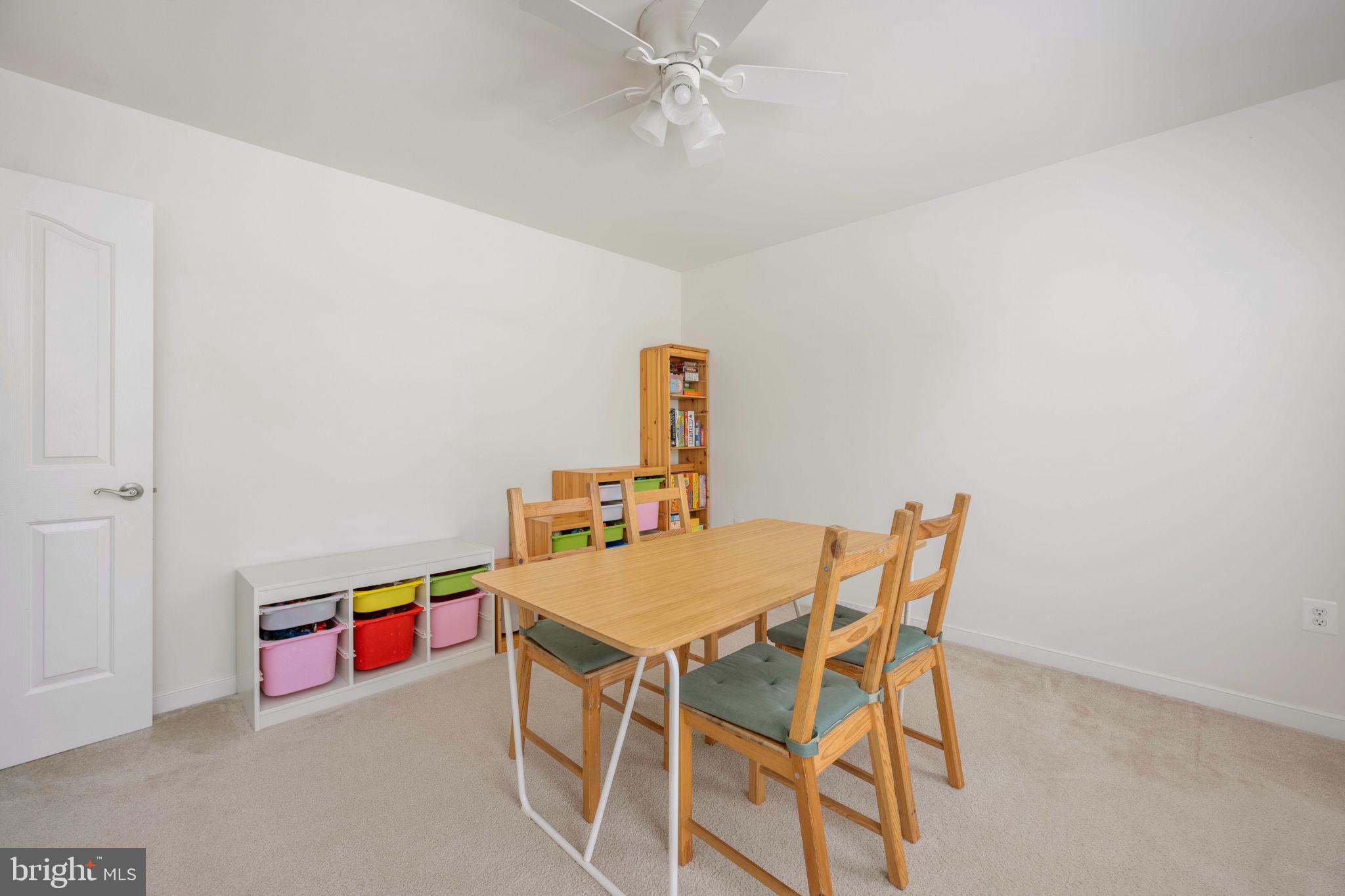 AUGUSTINE AT THE GLENS - Residential