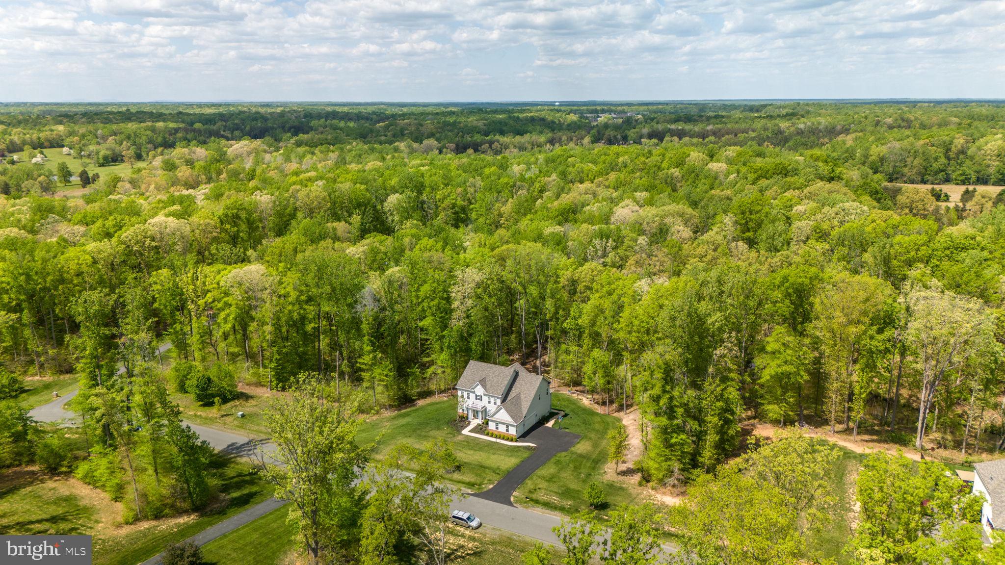 AUGUSTINE AT THE GLENS - Residential