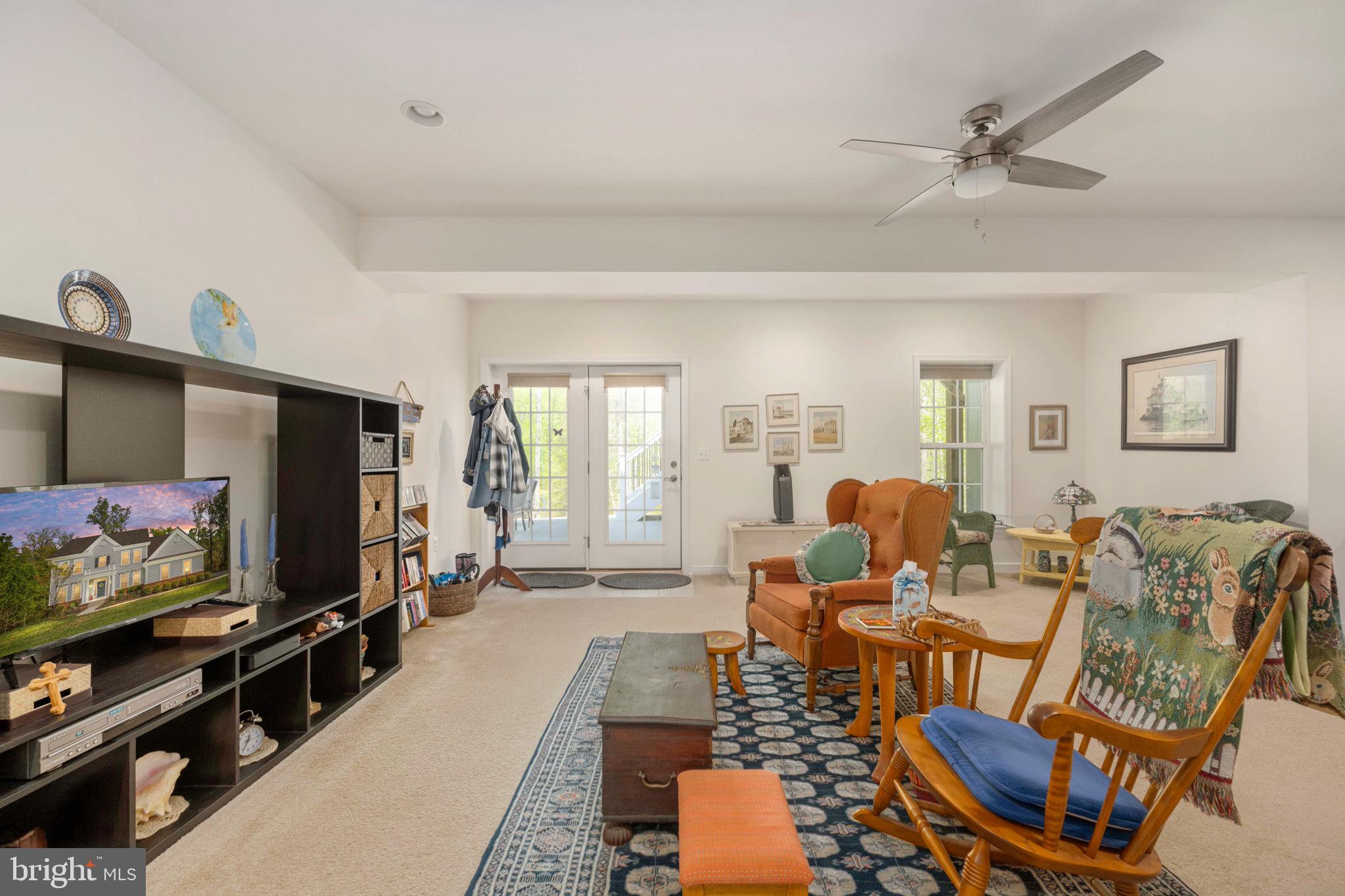 AUGUSTINE AT THE GLENS - Residential