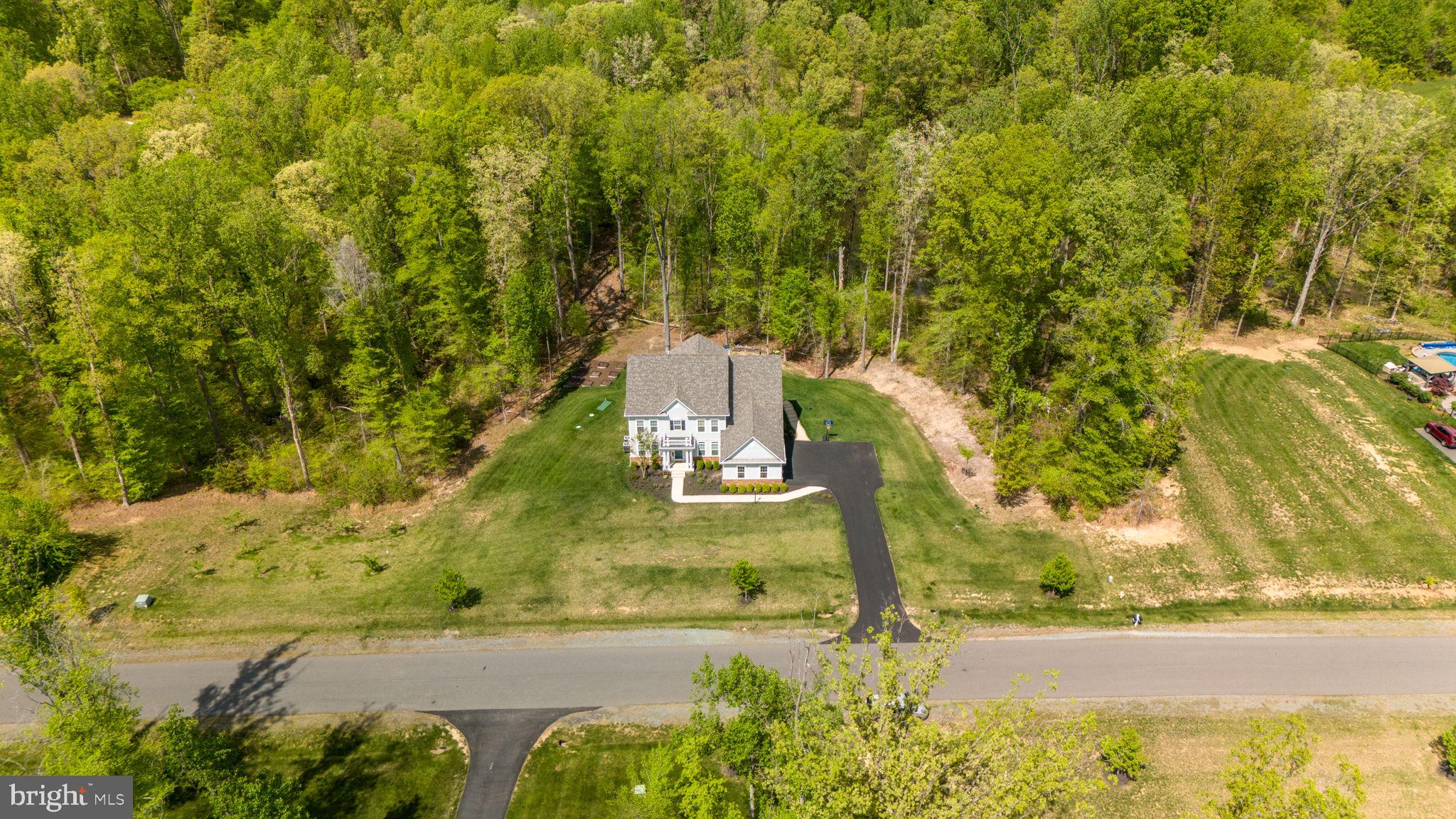 AUGUSTINE AT THE GLENS - Residential