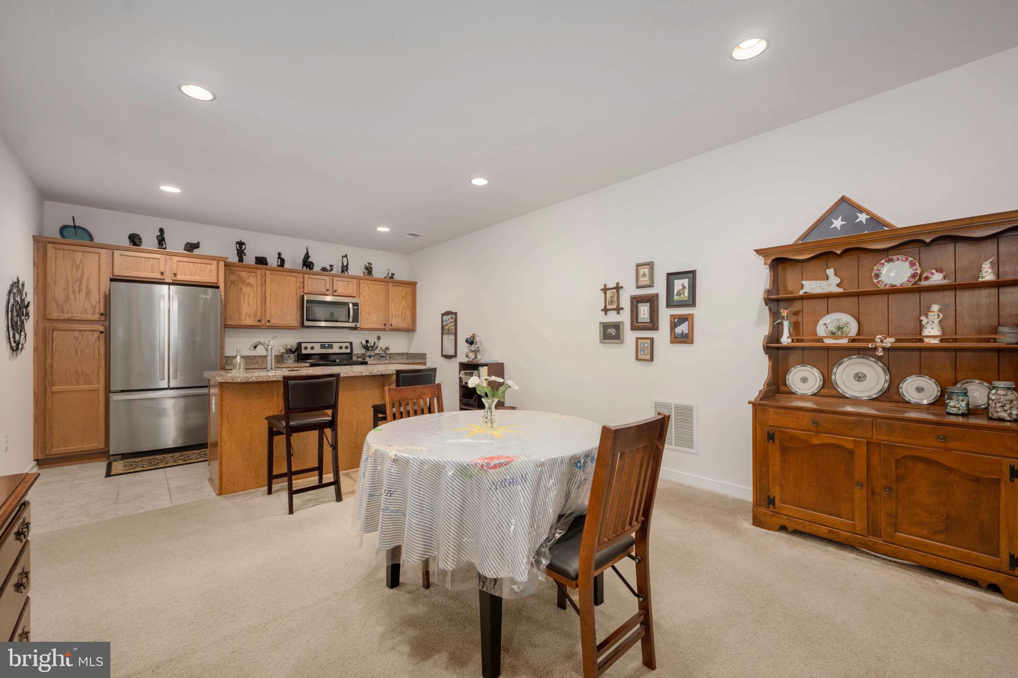 AUGUSTINE AT THE GLENS - Residential