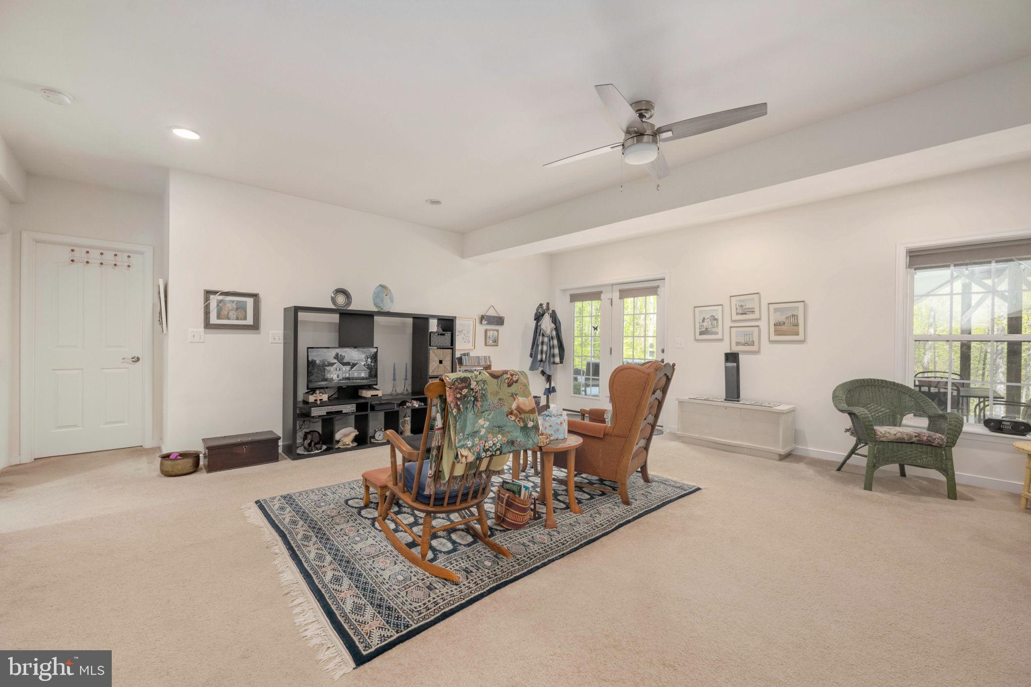 AUGUSTINE AT THE GLENS - Residential