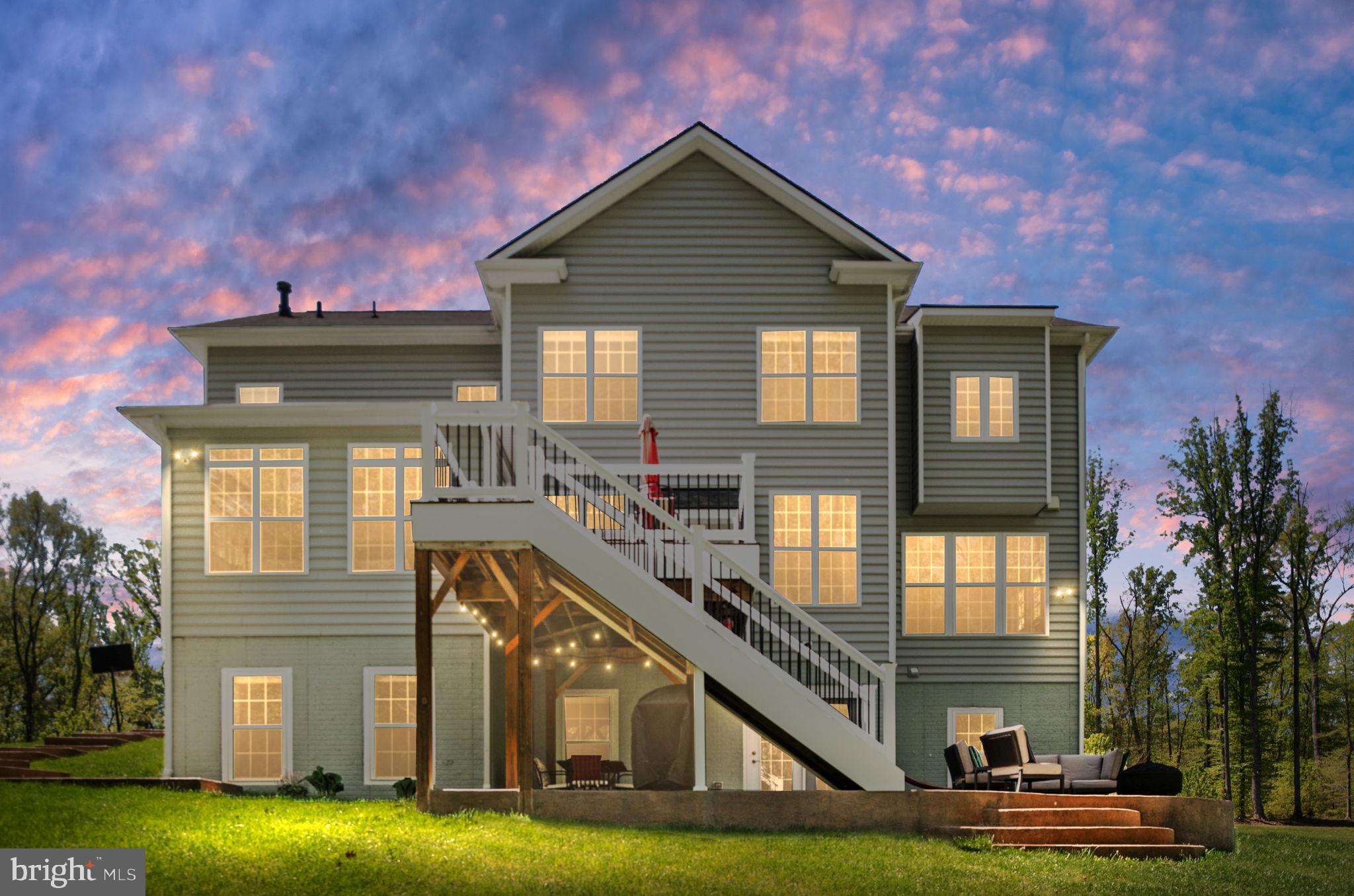 AUGUSTINE AT THE GLENS - Residential