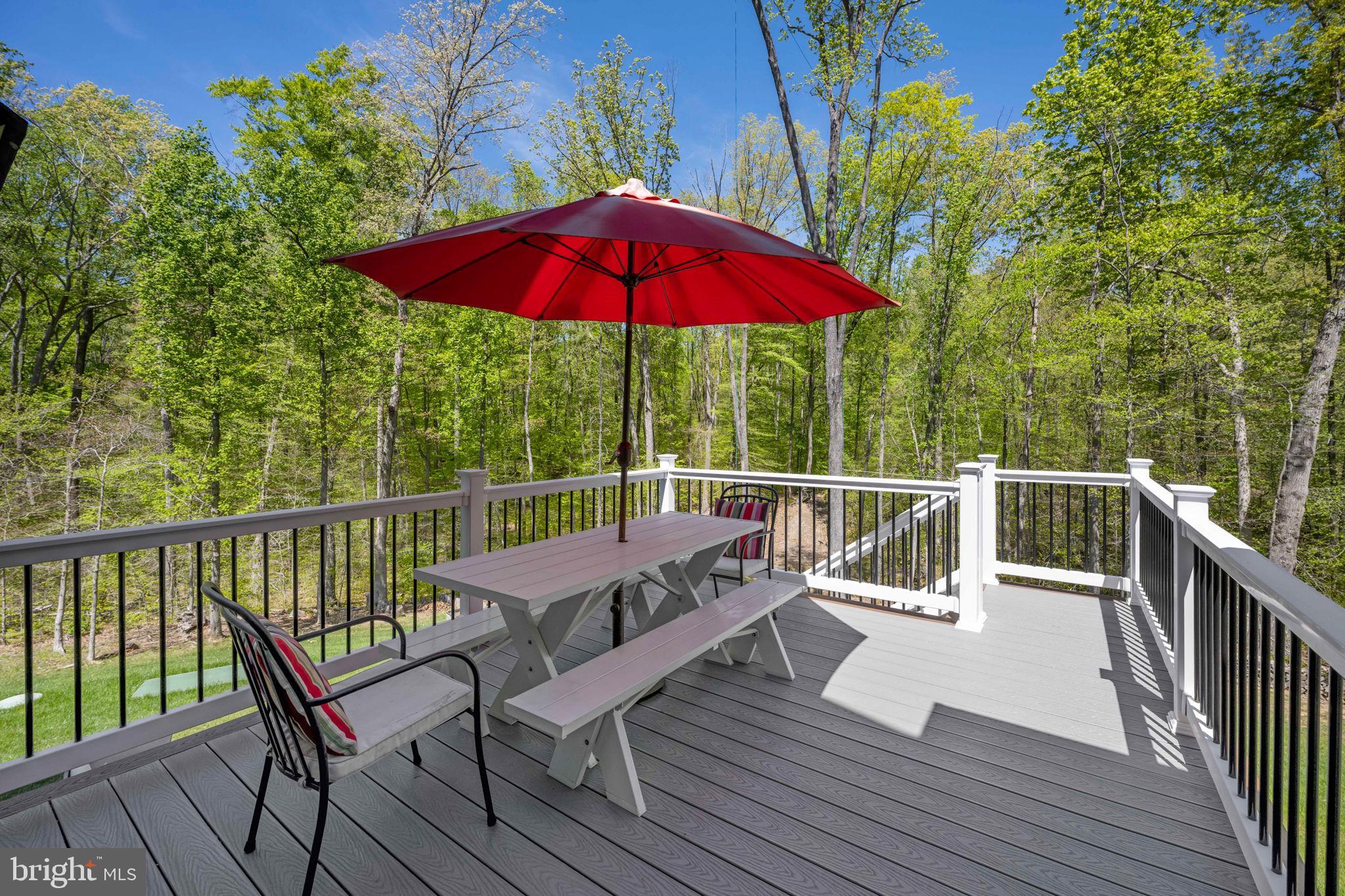 AUGUSTINE AT THE GLENS - Residential