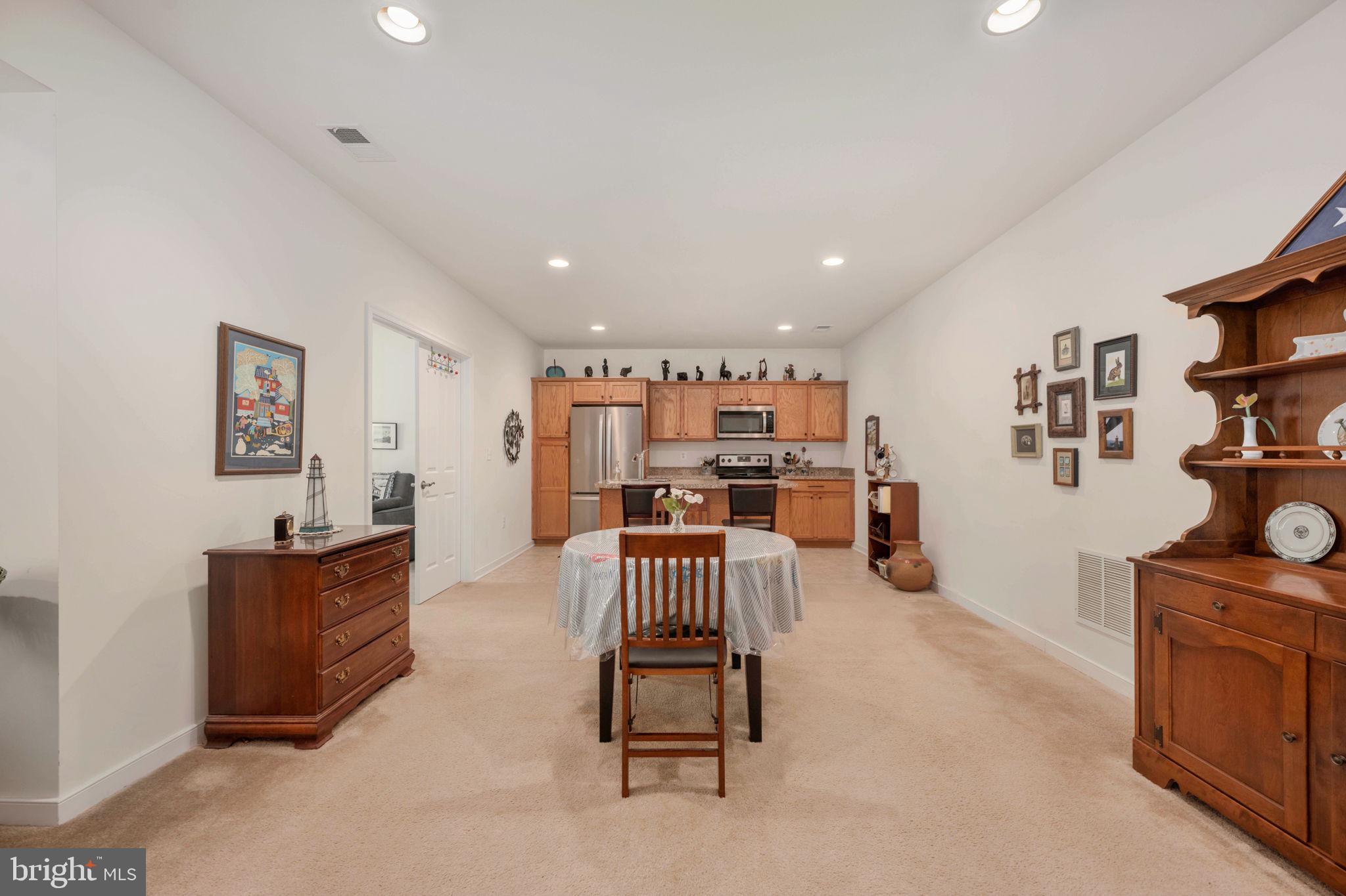 AUGUSTINE AT THE GLENS - Residential