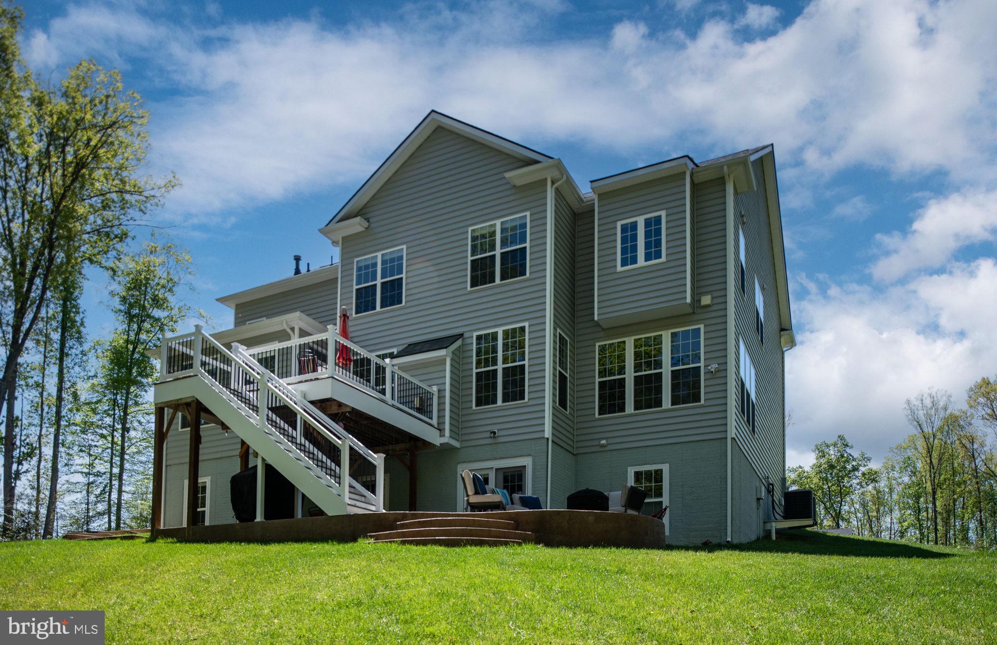 AUGUSTINE AT THE GLENS - Residential