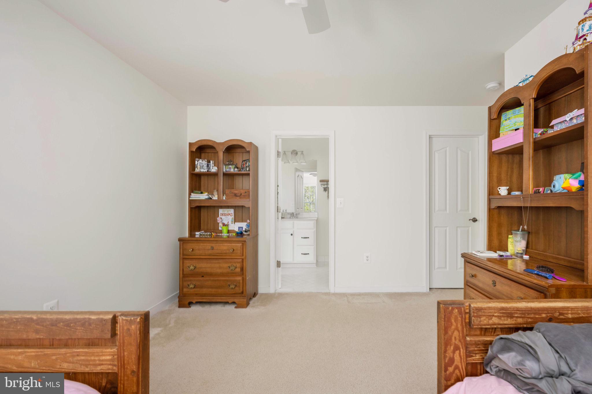 AUGUSTINE AT THE GLENS - Residential