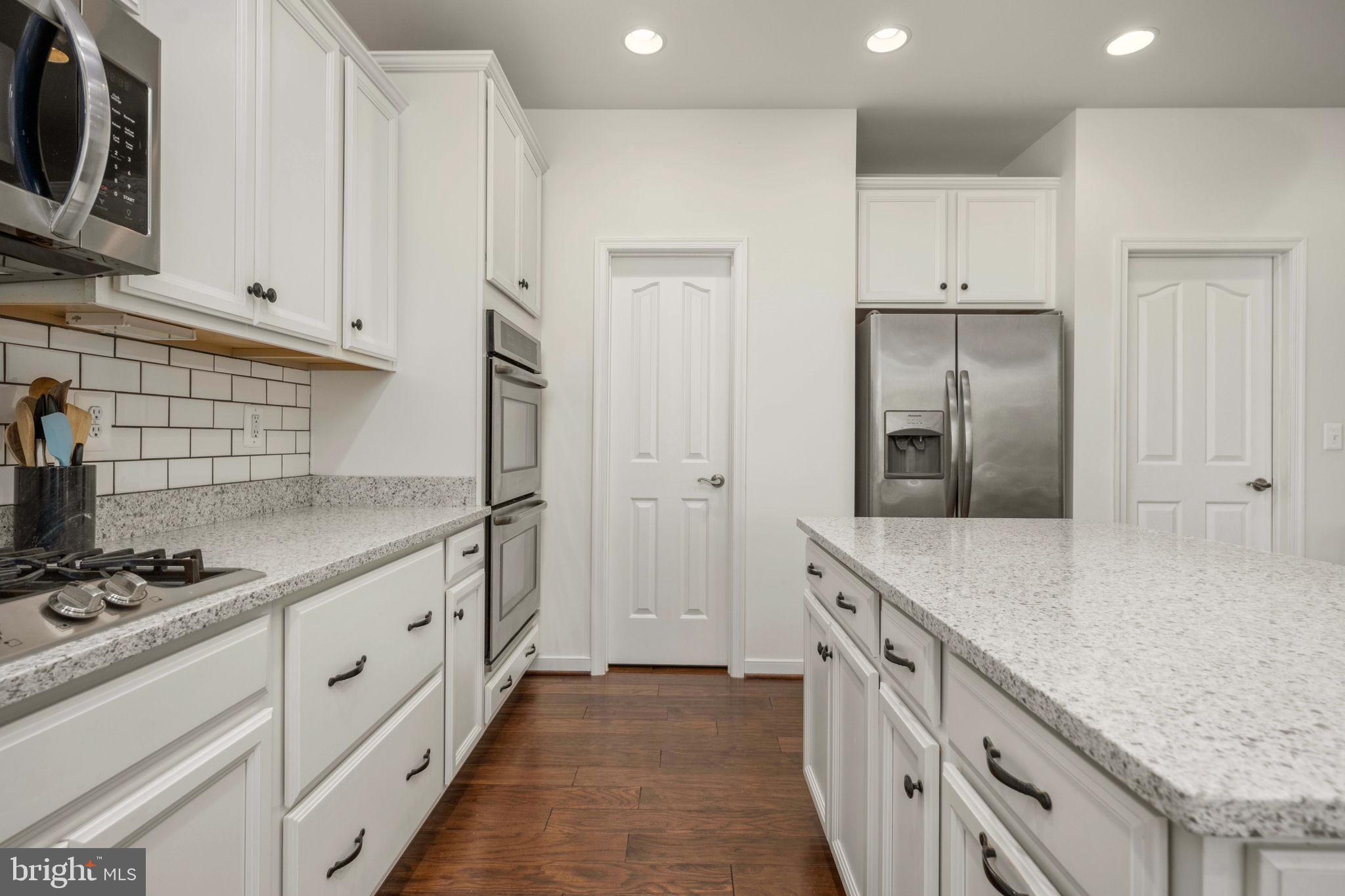 AUGUSTINE AT THE GLENS - Residential