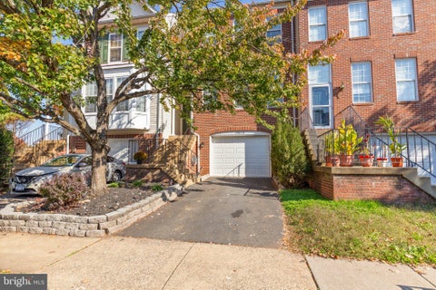 Photo of 14618 Flower Hill Drive, CENTREVILLE, VA 20120 (MLS # VAFX2348152)