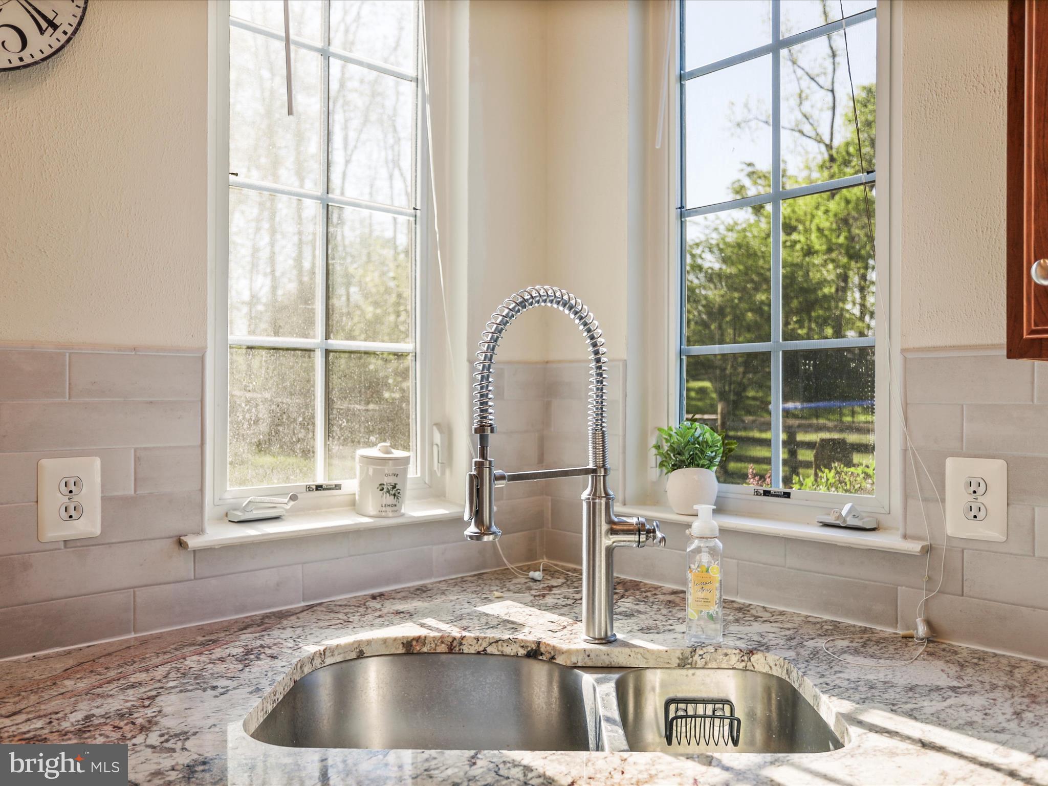 LOCUST HILL - Residential