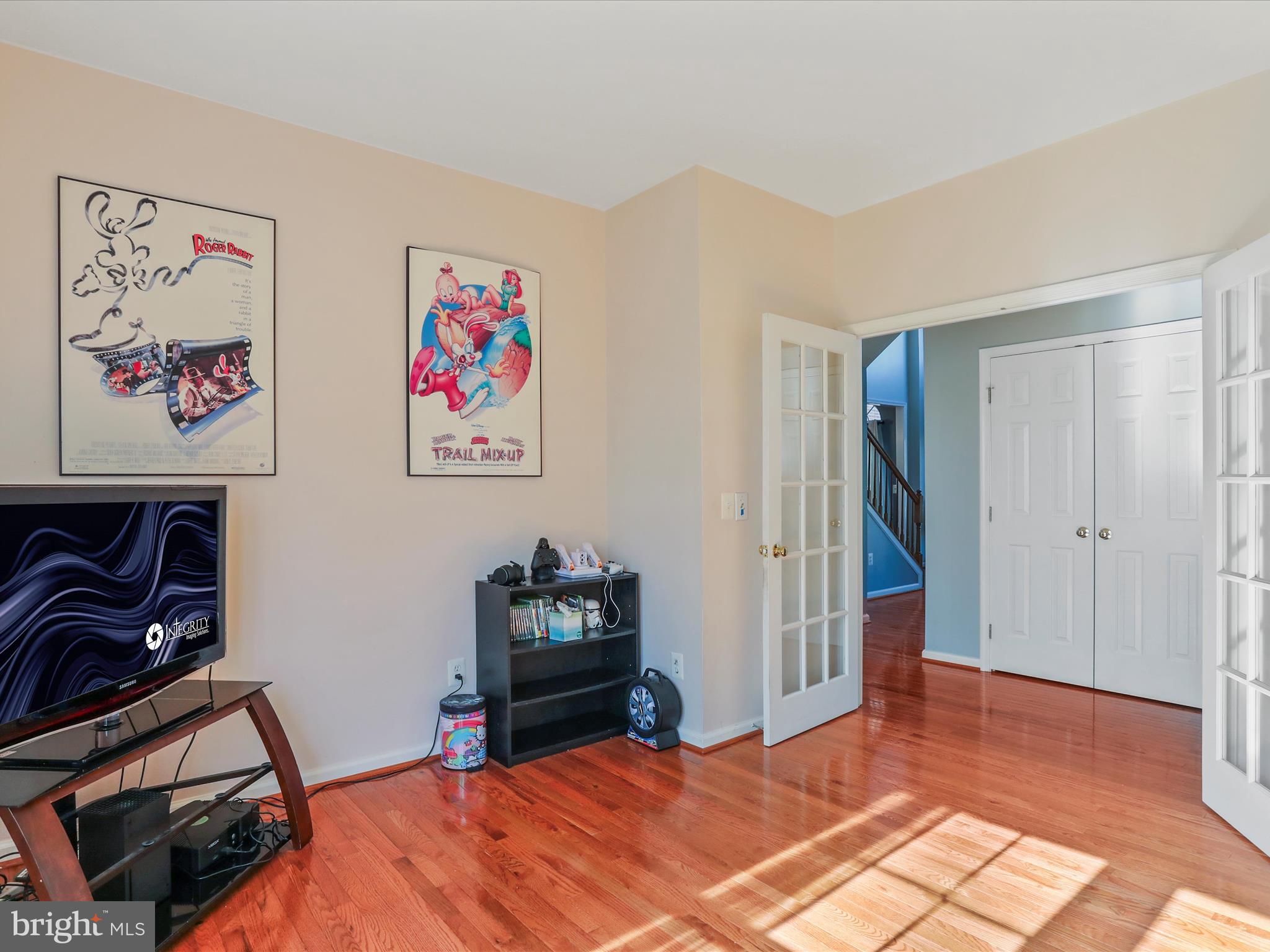 LOCUST HILL - Residential