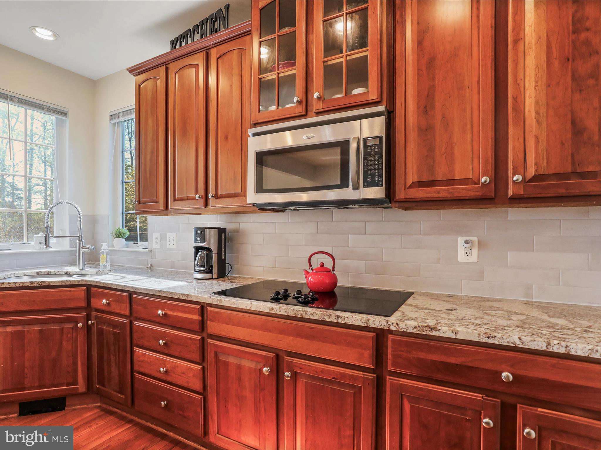 LOCUST HILL - Residential