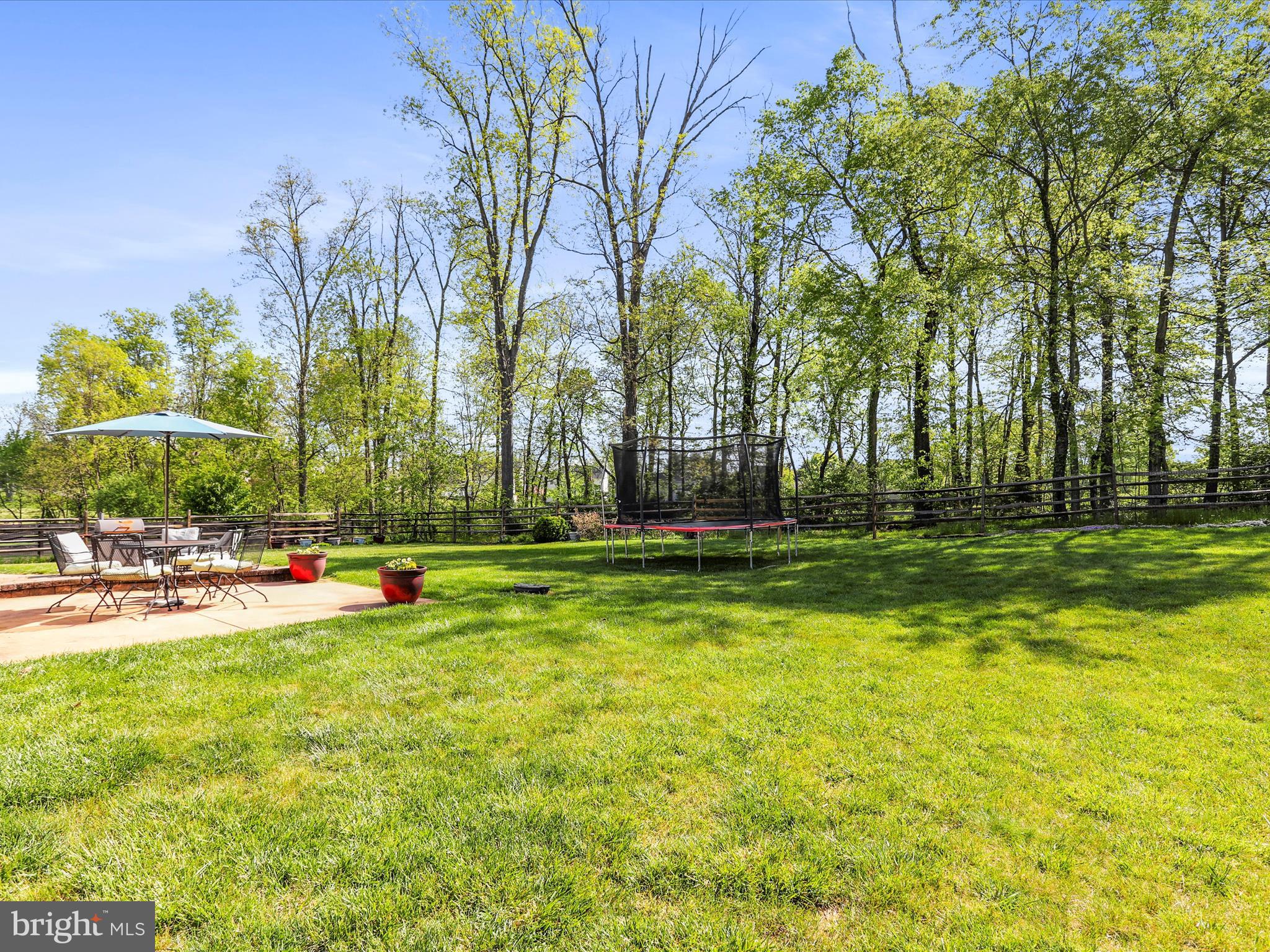 LOCUST HILL - Residential