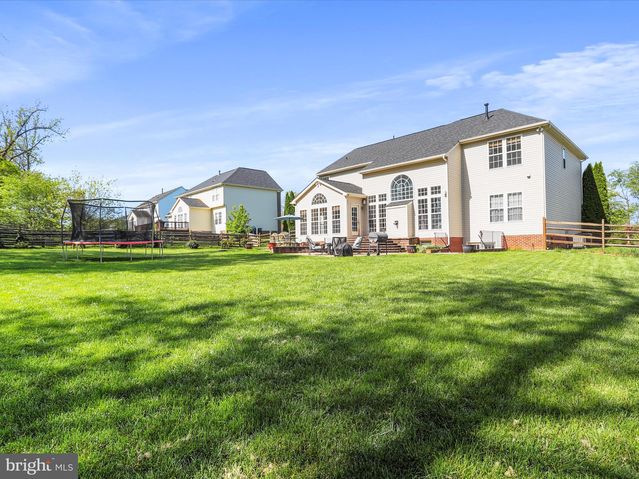 LOCUST HILL - Residential