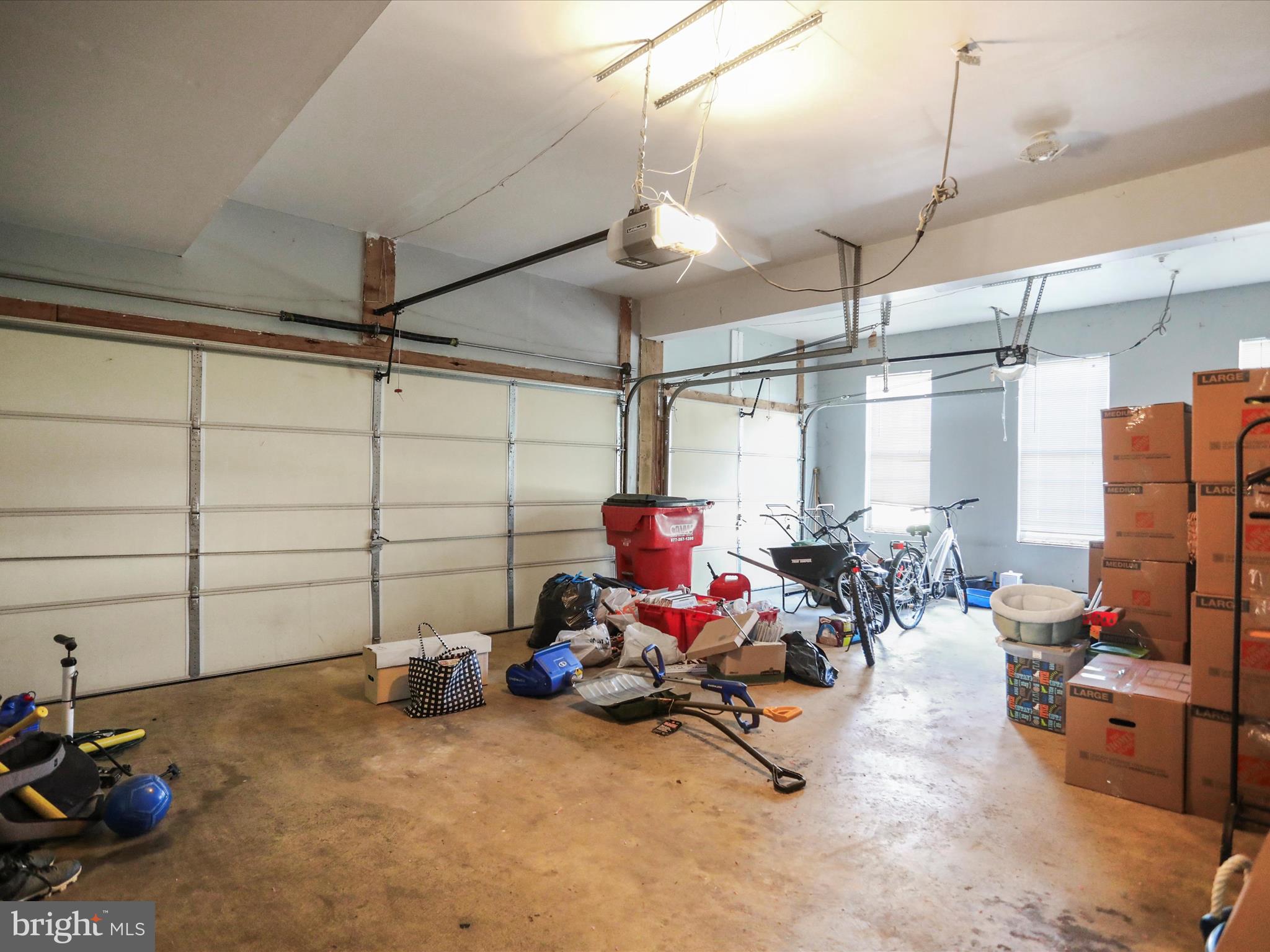 LOCUST HILL - Residential