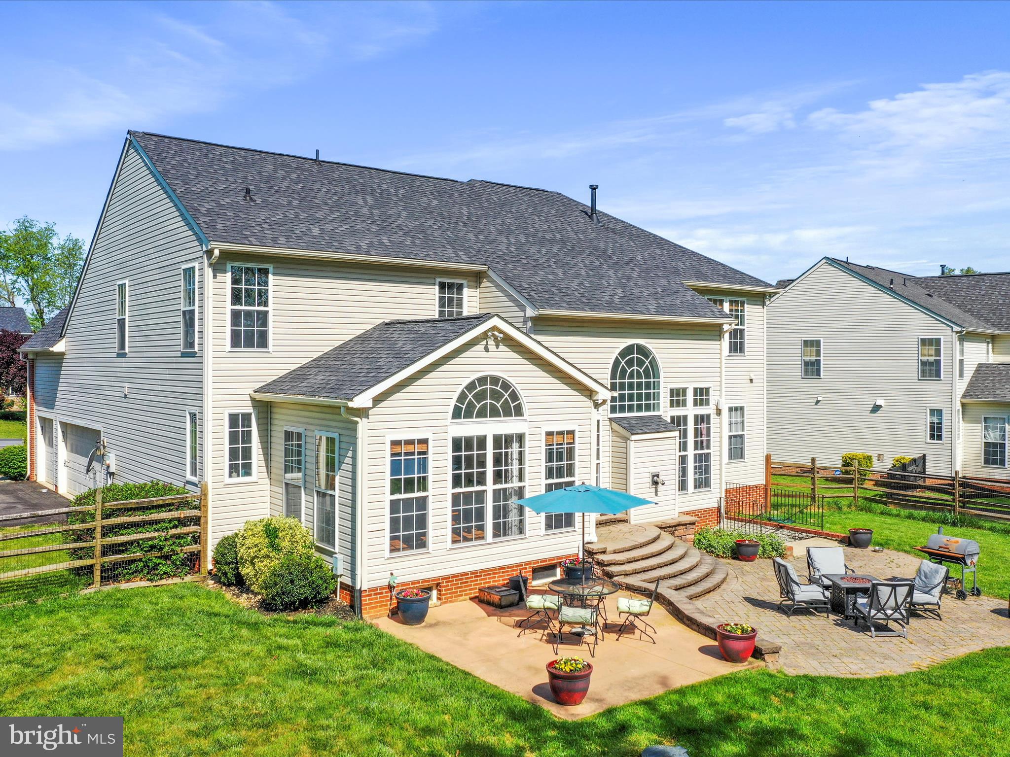 LOCUST HILL - Residential