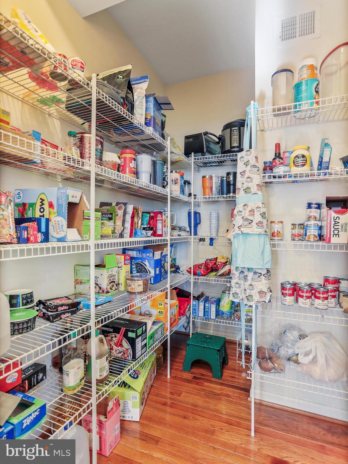 LOCUST HILL - Residential