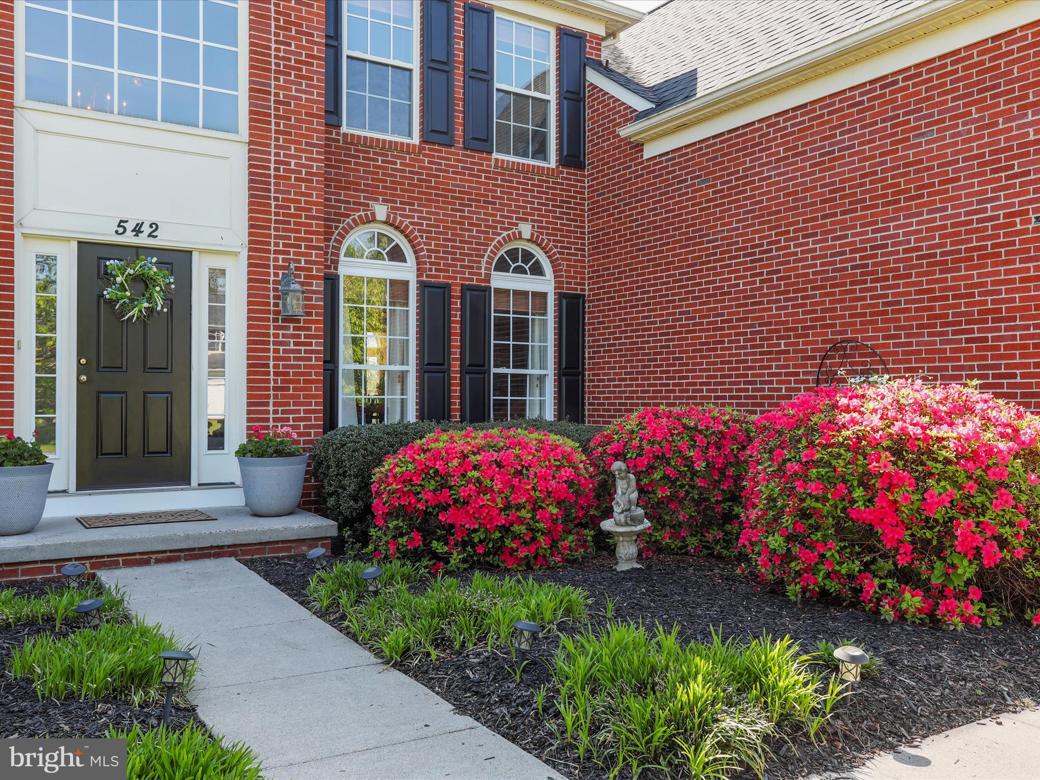 LOCUST HILL - Residential