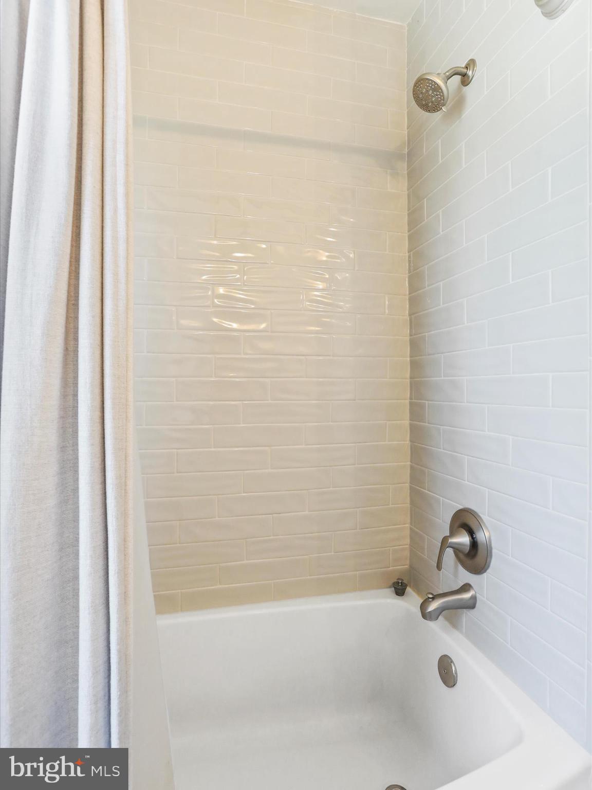 LOCUST HILL - Residential