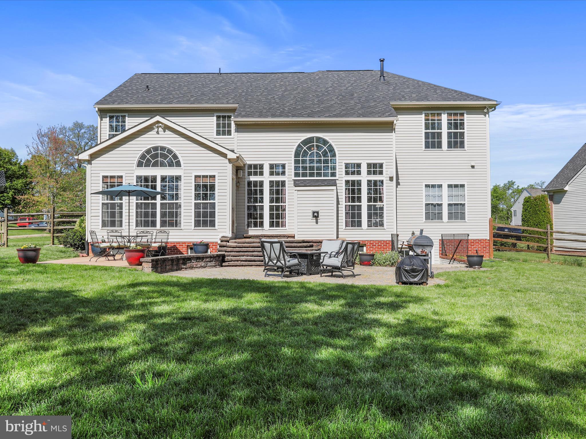 LOCUST HILL - Residential