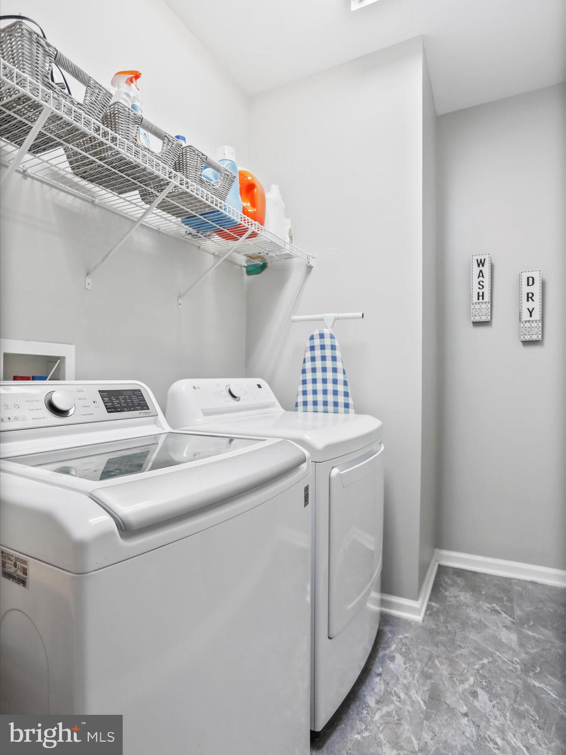 LOCUST HILL - Residential