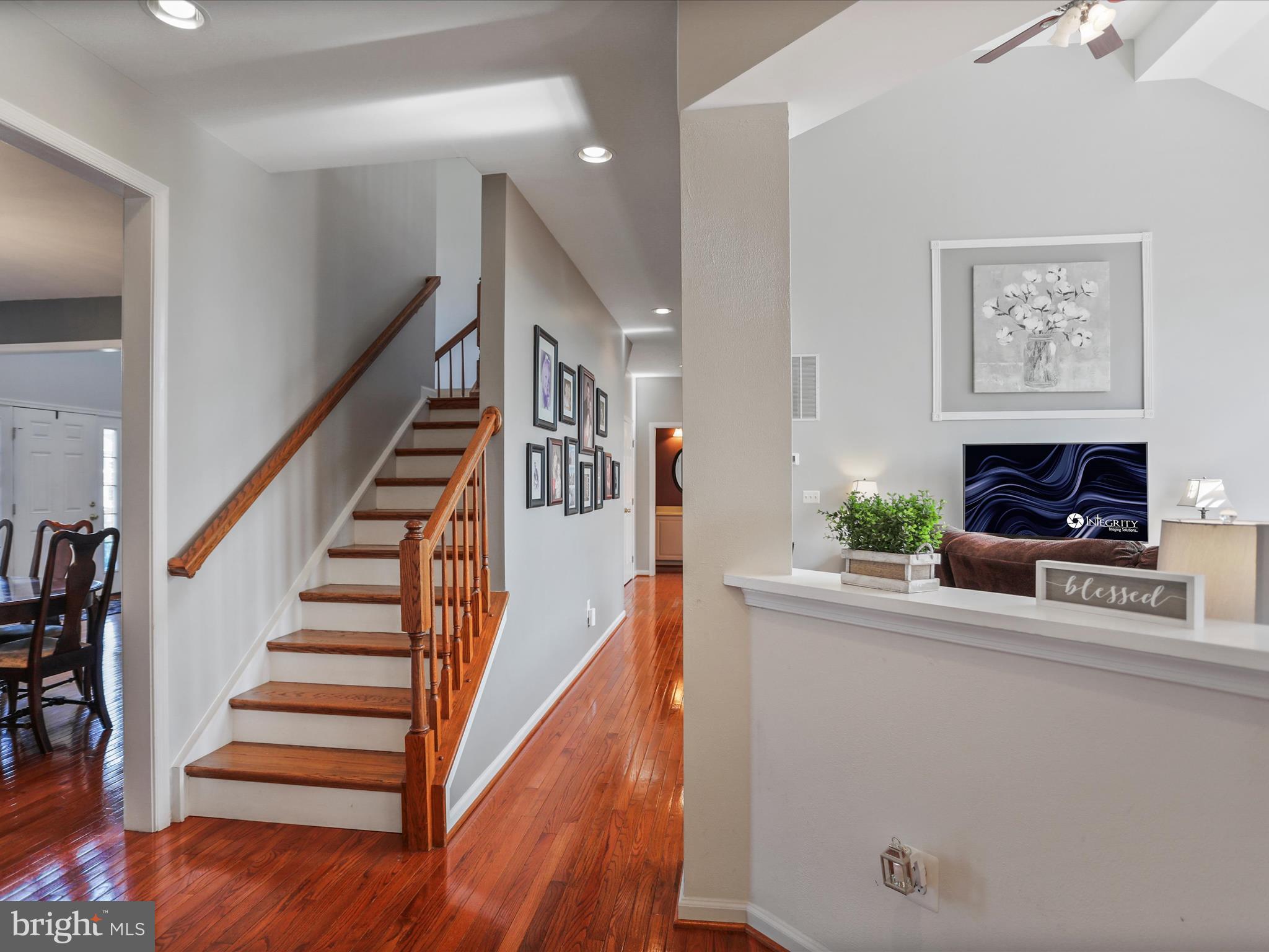 LOCUST HILL - Residential