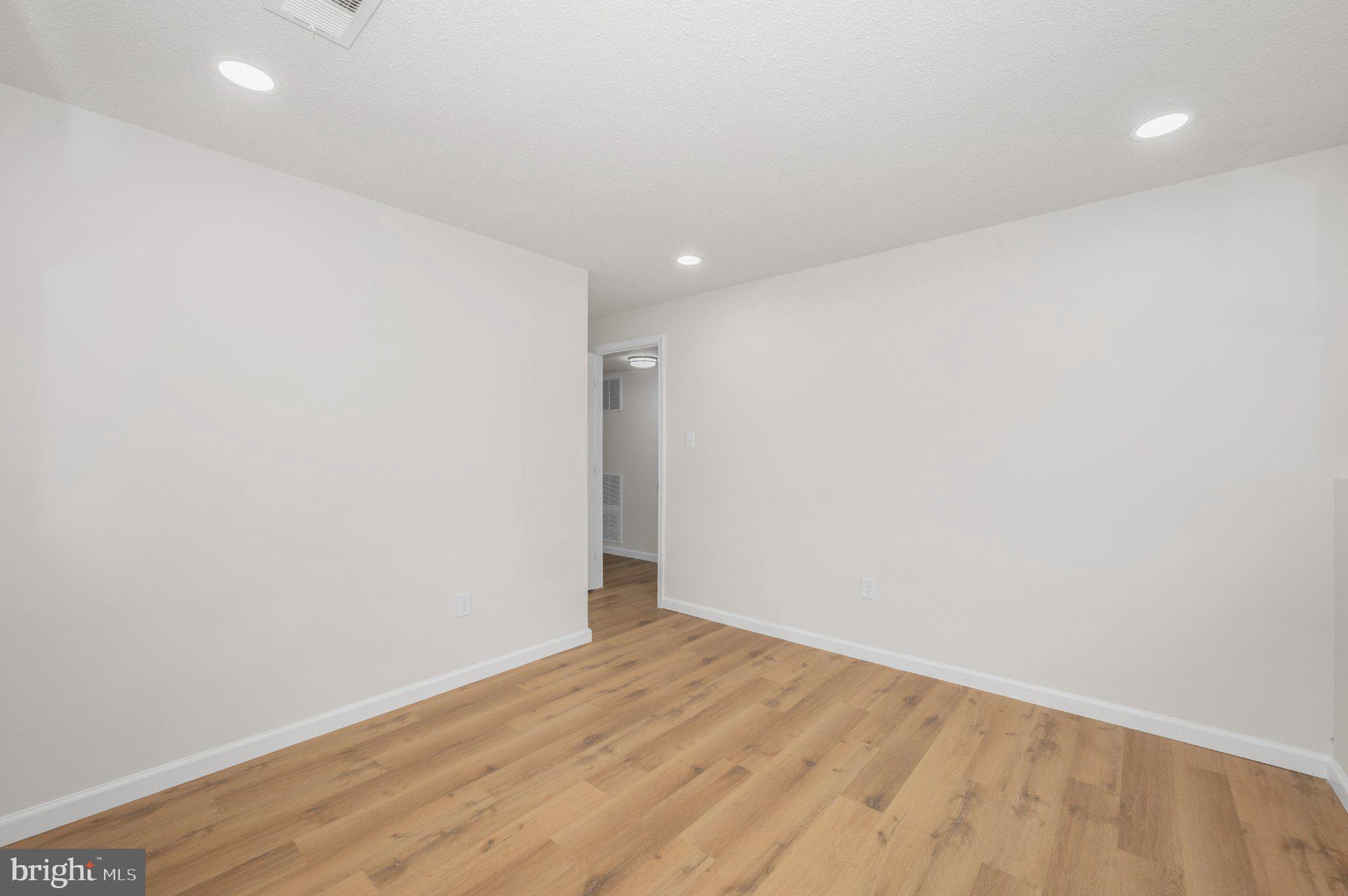 FOX CHAPEL - Residential