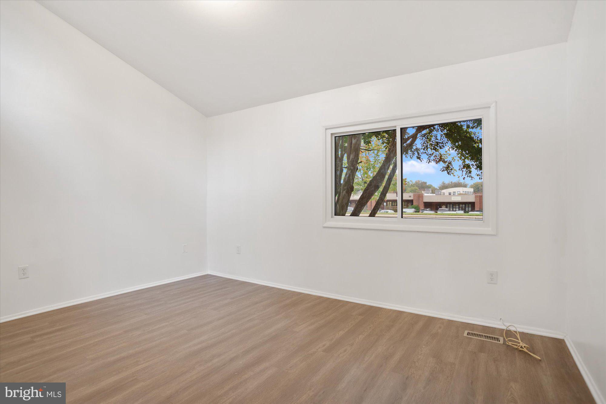 SIERRA VILLAS - Residential