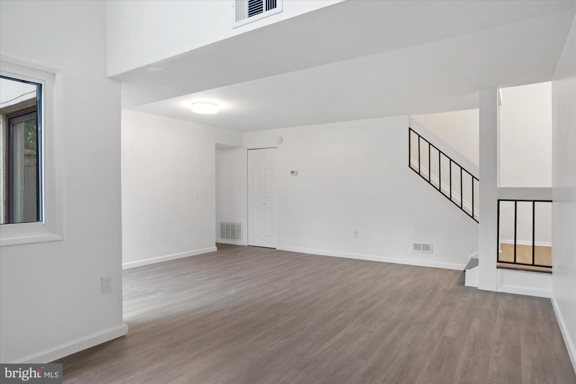 SIERRA VILLAS - Residential