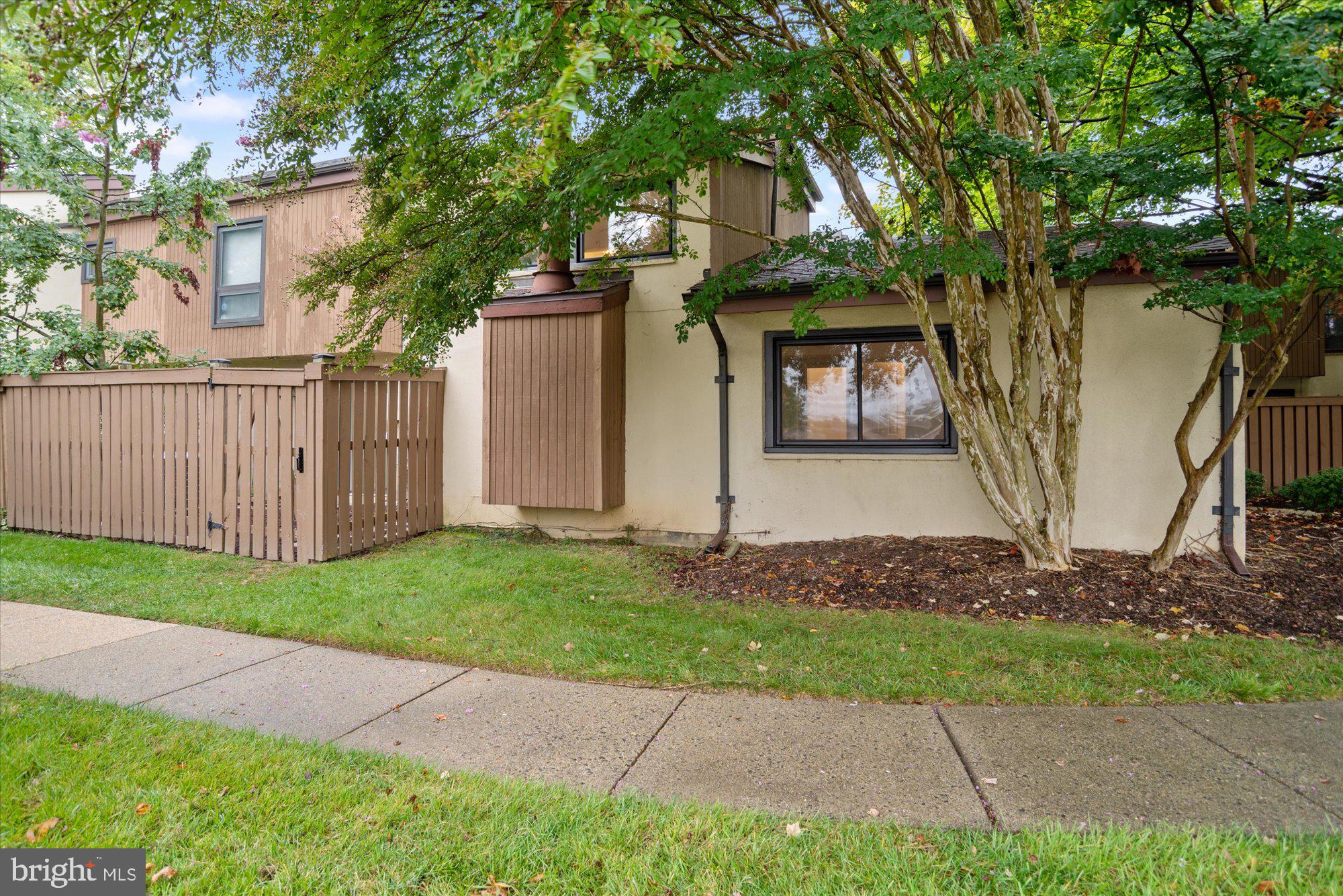 SIERRA VILLAS - Residential