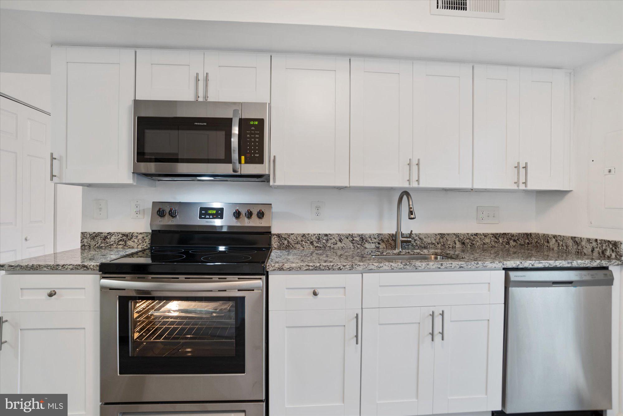 SIERRA VILLAS - Residential