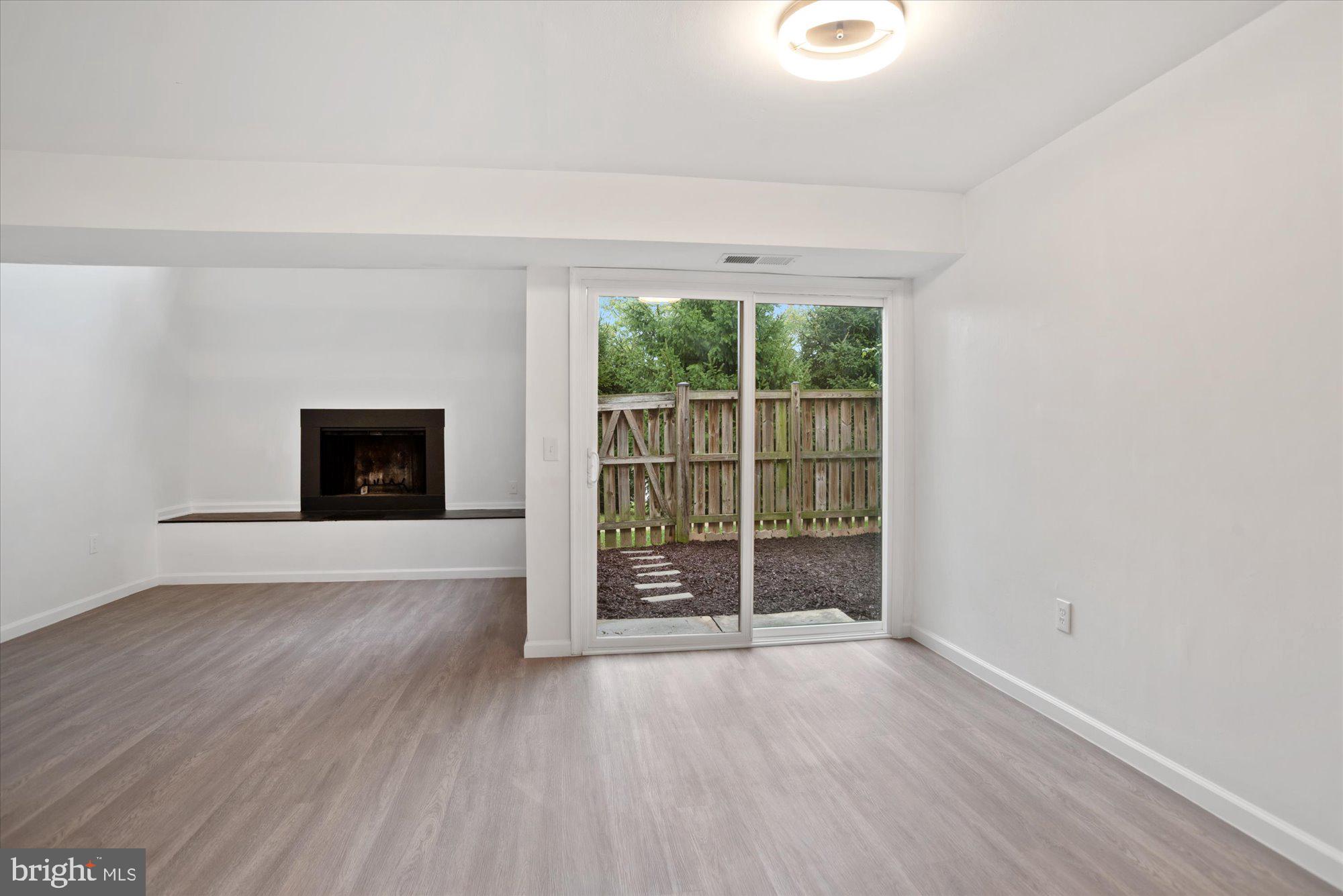 SIERRA VILLAS - Residential