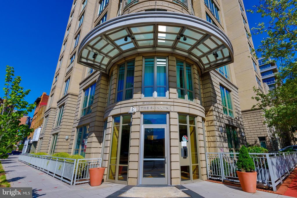 Photo of 301 Massachusetts Avenue NW #204, WASHINGTON, DC 20001 (MLS # DCDC2258466)