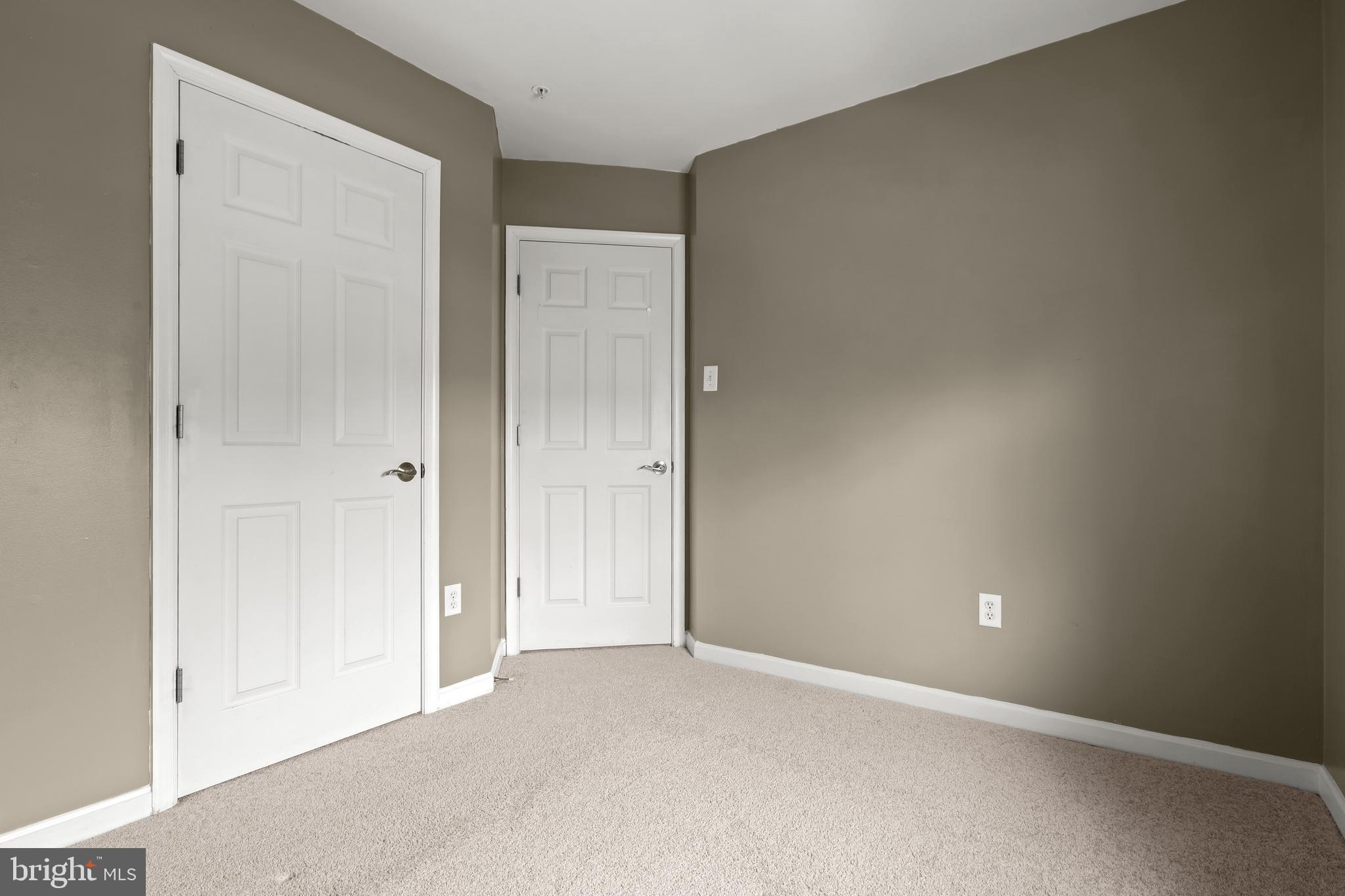 WINTERS RUN MANOR - Residential